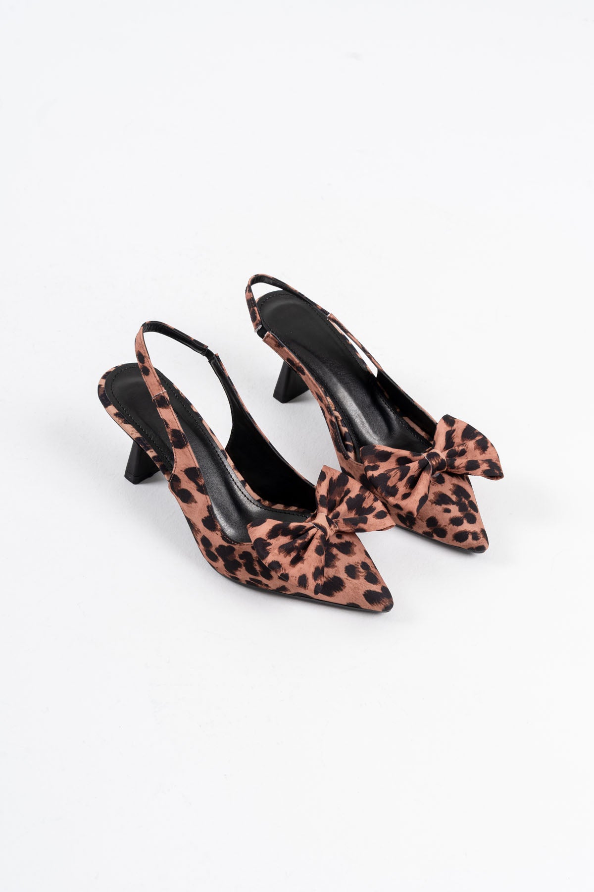 ZR-T1 Premium Leopar Fiyonklu Kitten Topuklu Slingback Kadın Topuklu Ayakkabı