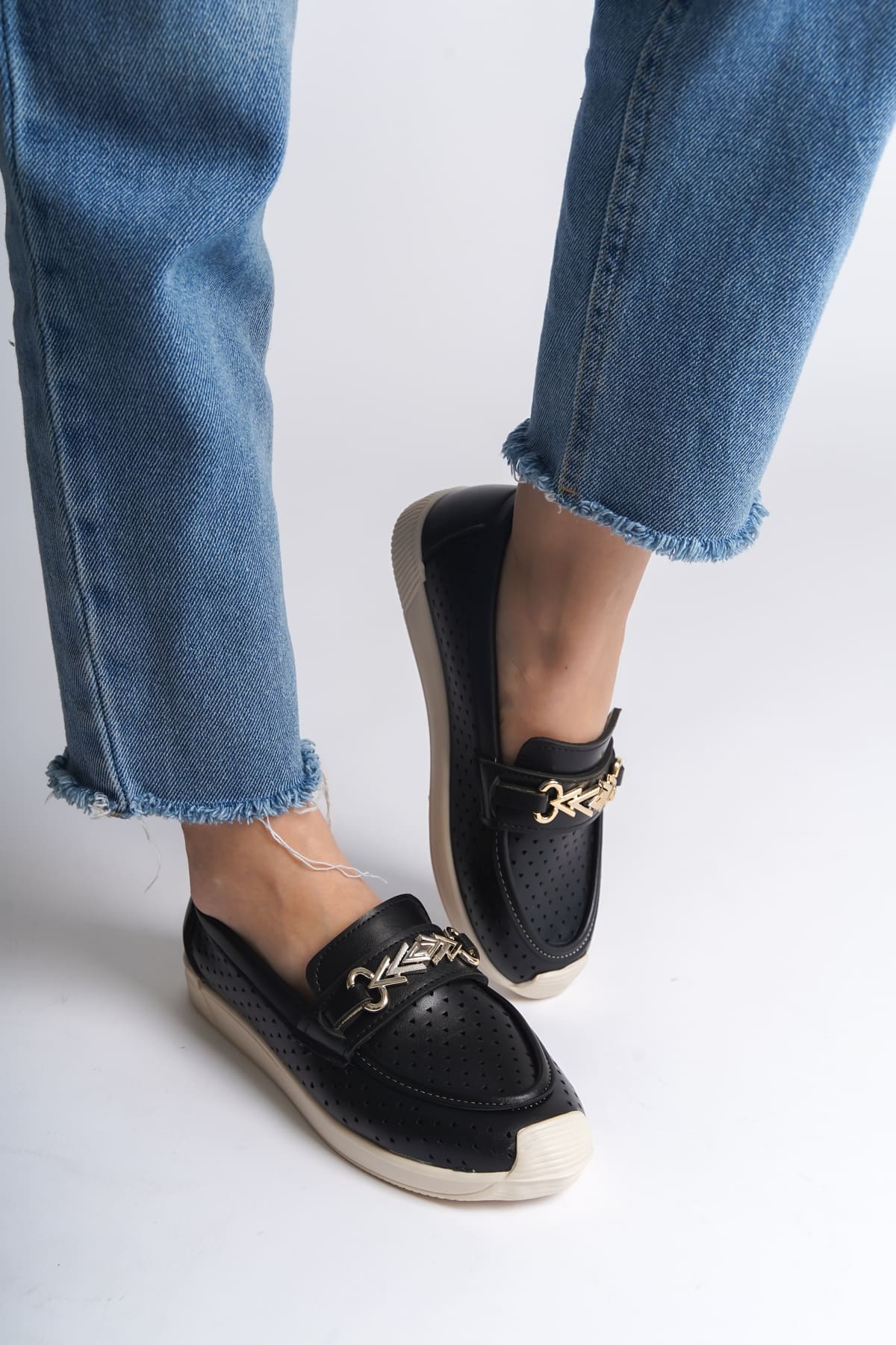 SoftWalk Bağcıksız Ortopedik Rahat Kadın Babet Ayakkabı - Kalp Desen Siyah