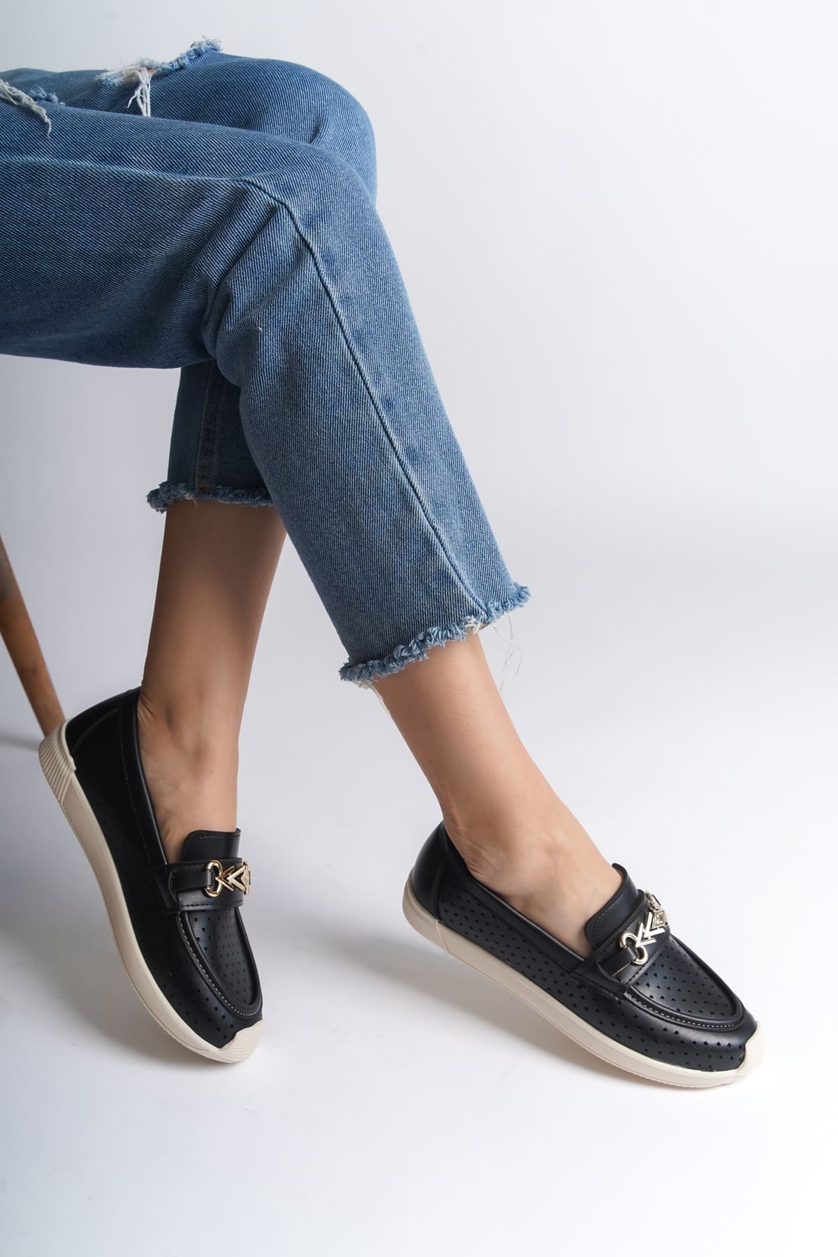 SoftWalk Bağcıksız Ortopedik Rahat Kadın Babet Ayakkabı - Kalp Desen Siyah