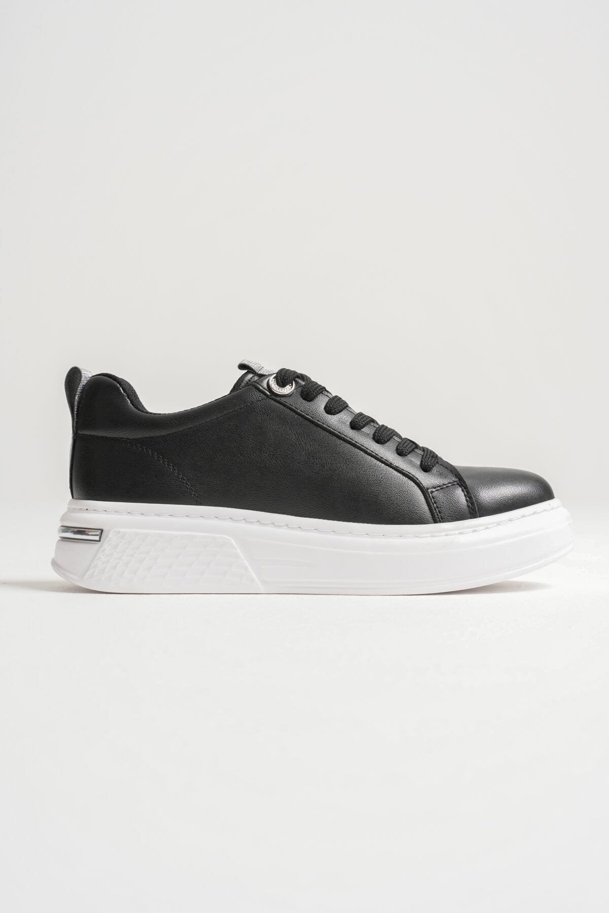 Liza Premium Women's Stylish Casual Black Sneakers