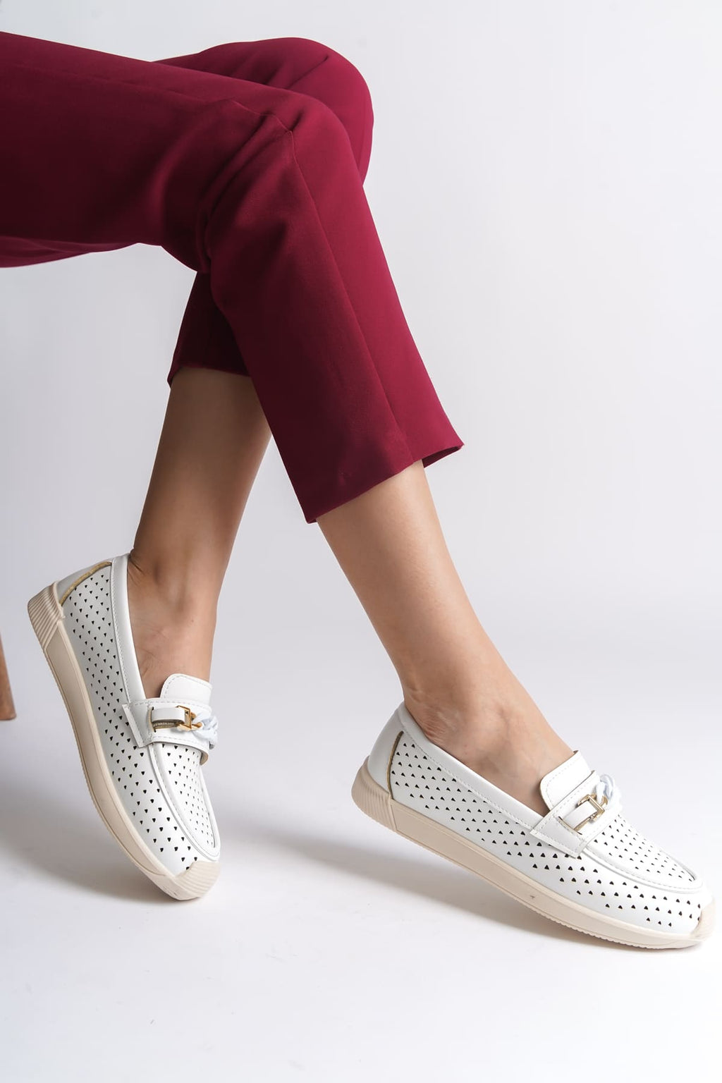 LIZY Laceless Orthopedic Comfortable Heart Patterned Ballerina Mother's Shoes - White