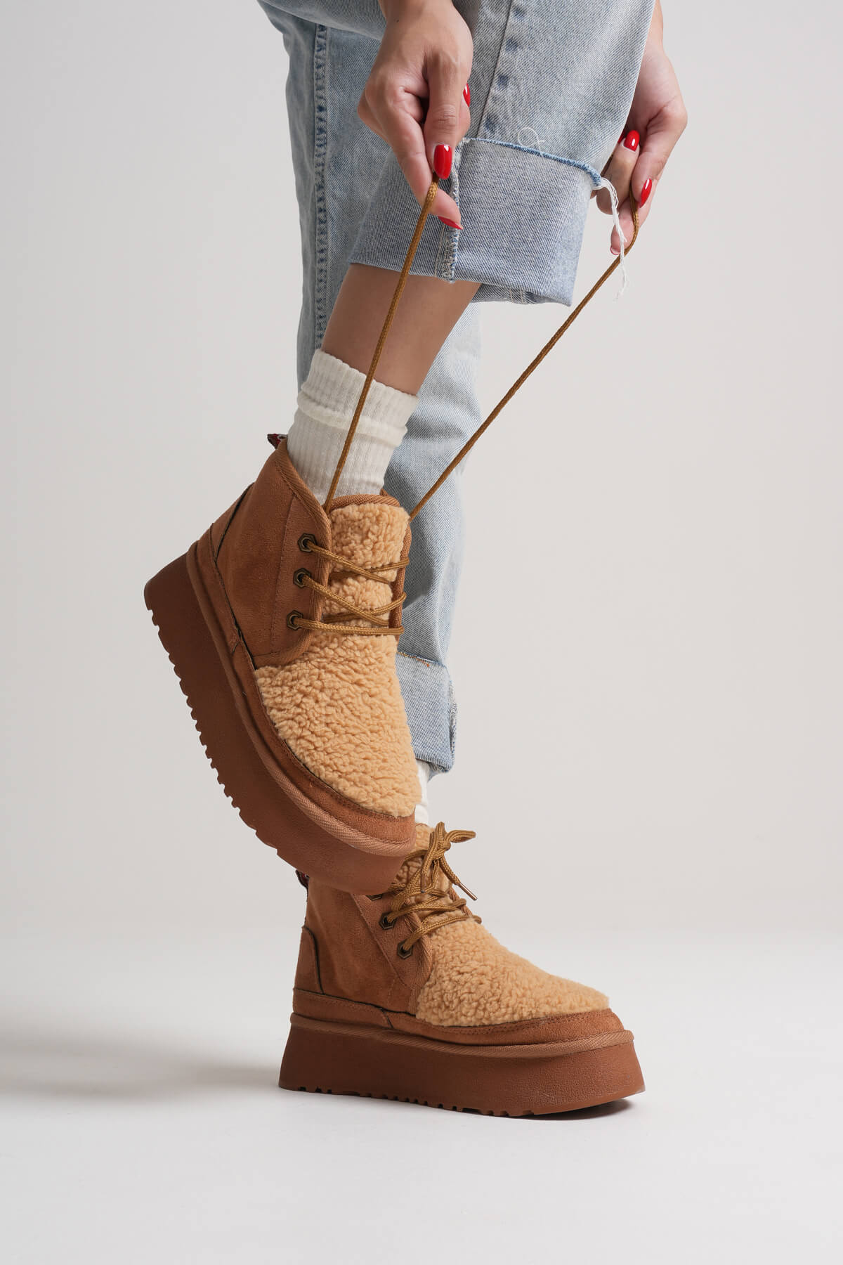 Loana Premium Women's Fur Lined Tan Winter Thick-Soled Boots