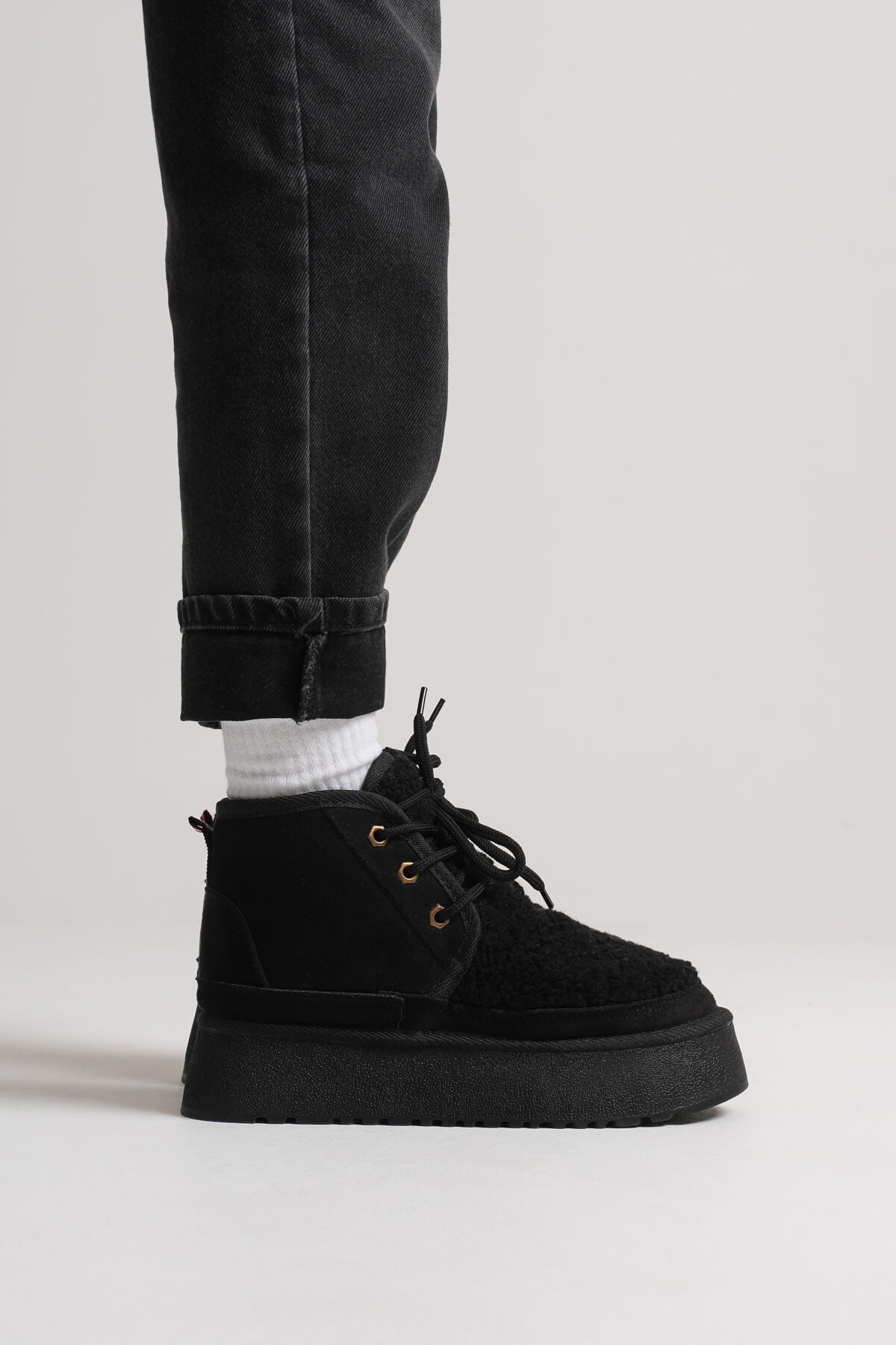 Loana Premium Women's Furry Black Winter Thick-Soled Boots