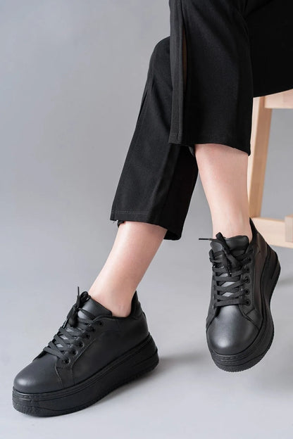Luke Black Lace-Up Basic Women's Sneakers