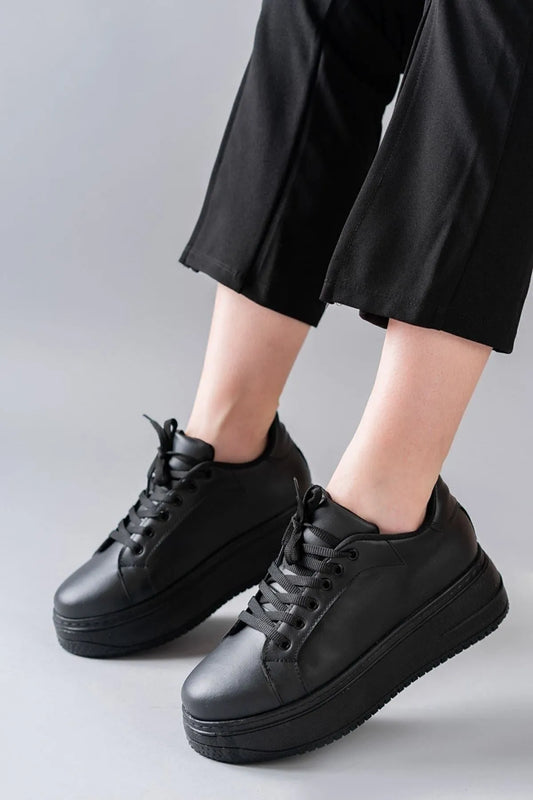 Luke Black Lace-Up Basic Women's Sneakers