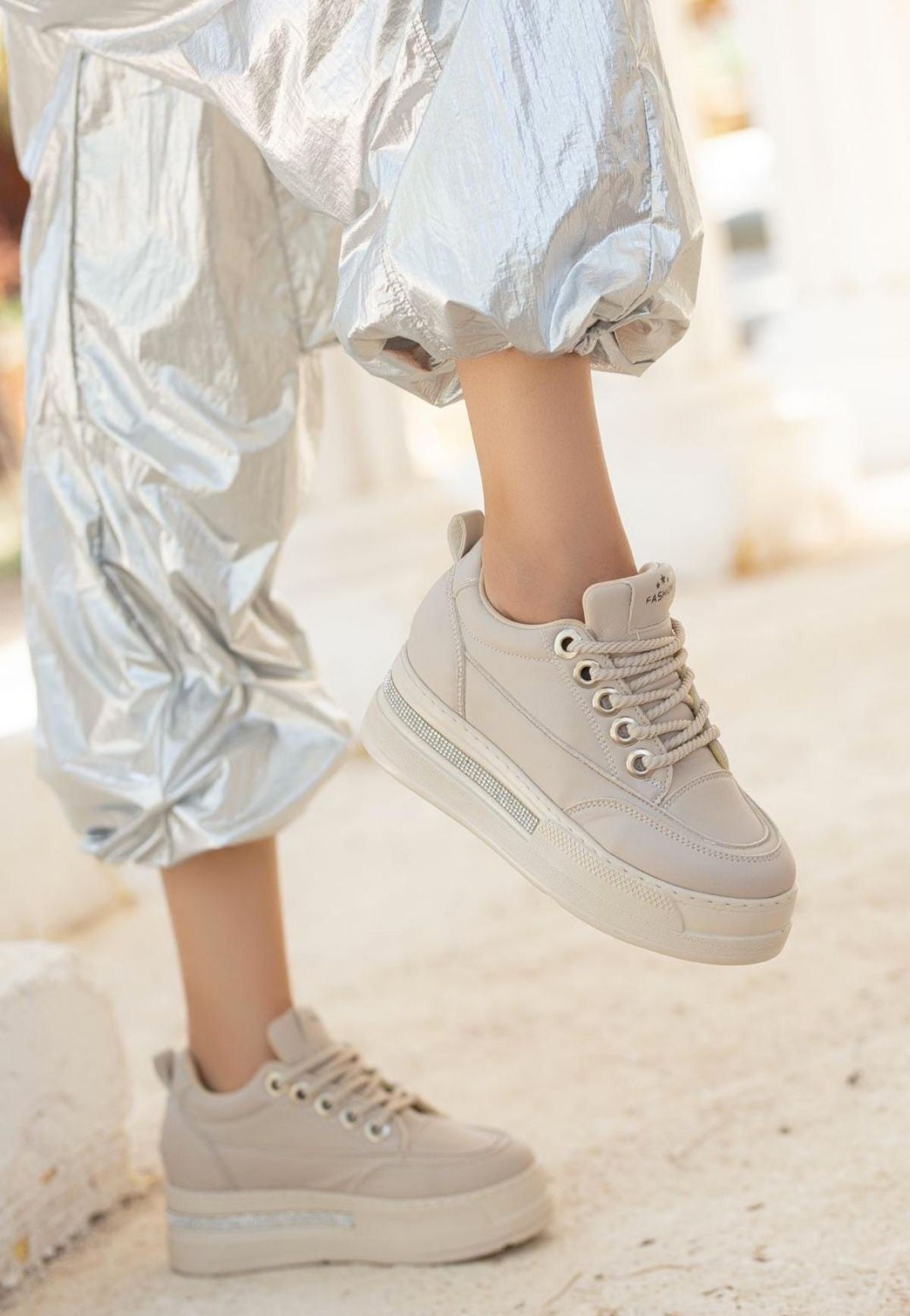 LULU Premium Ortopedik Bej Gizli Topuk Kadın Sneakers