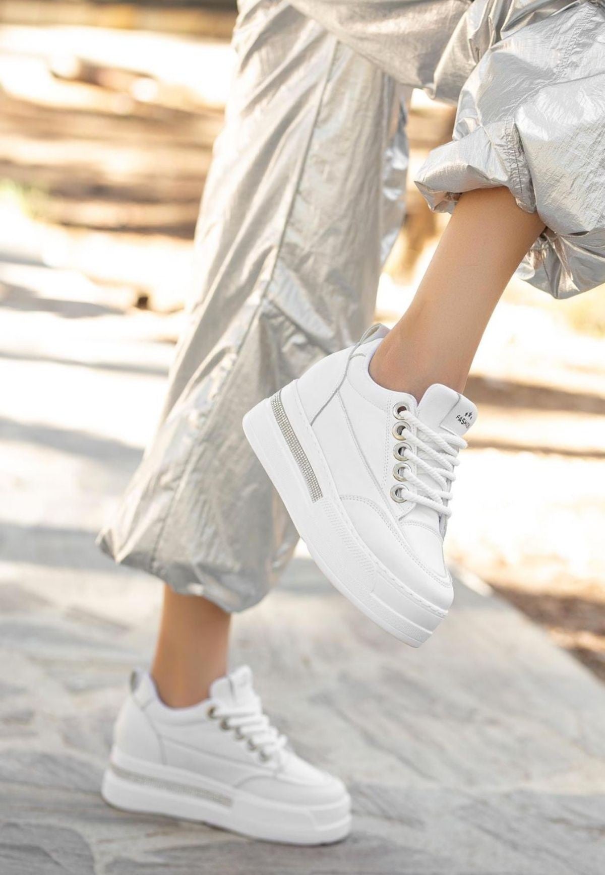 LULU Premium Ortopedik Beyaz Gizli Topuk Kadın Sneakers