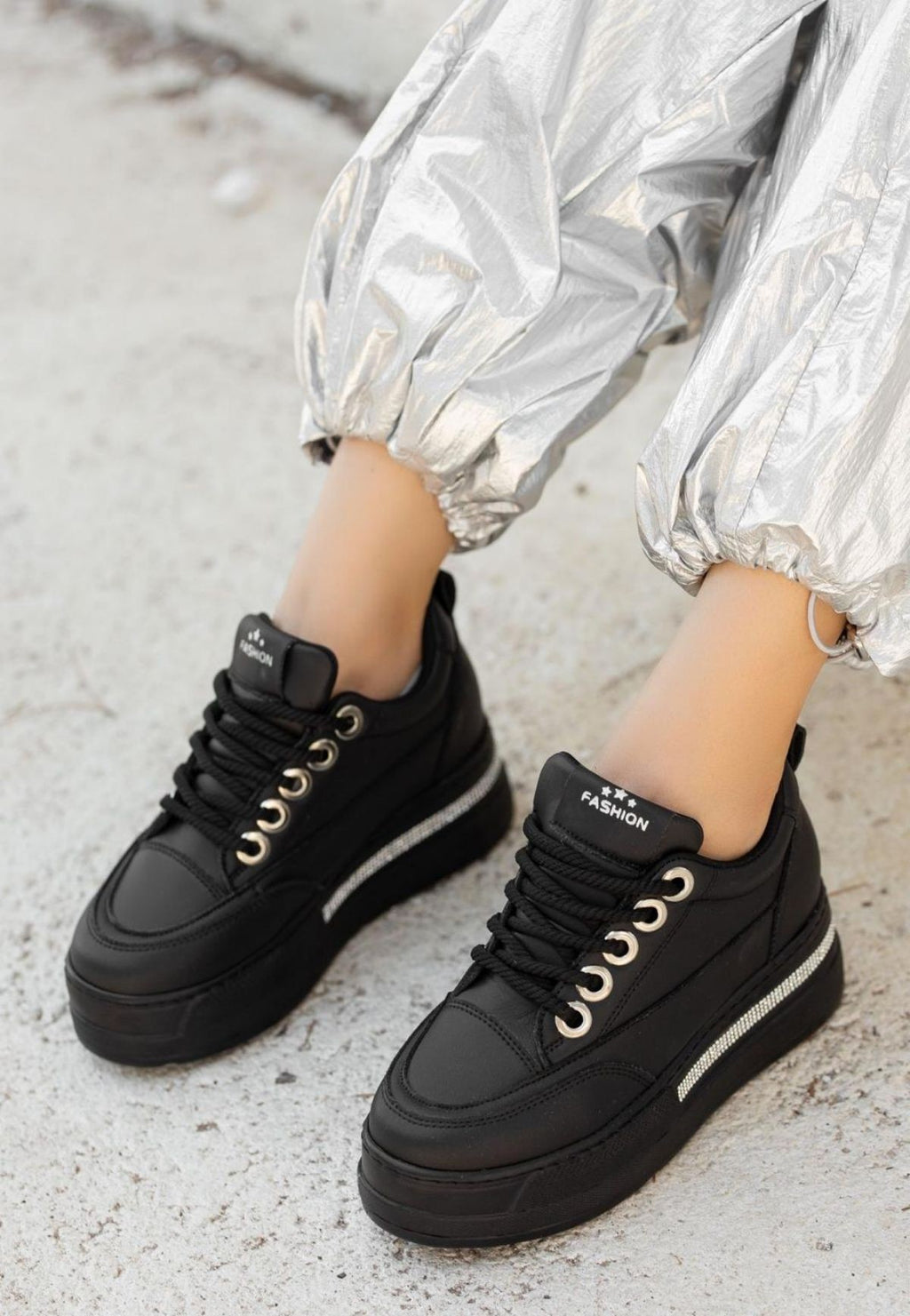 LULU Premium Ortopedik Siyah Gizli Topuk Kadın Sneakers