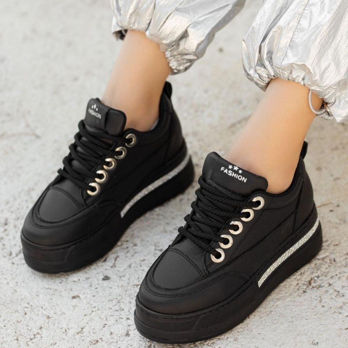LULU Premium Ortopedik Siyah Gizli Topuk Kadın Sneakers