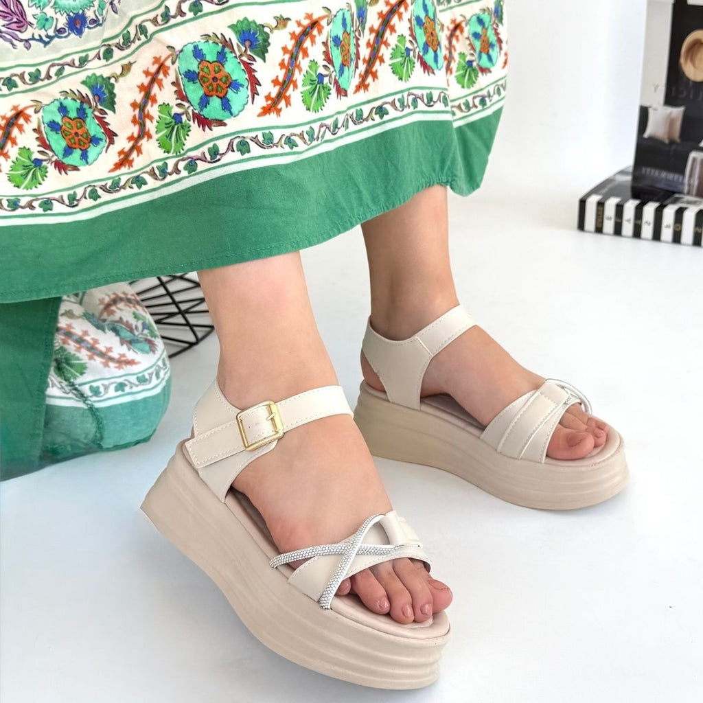 Luno Premium Bej Kemerli Sandalet
