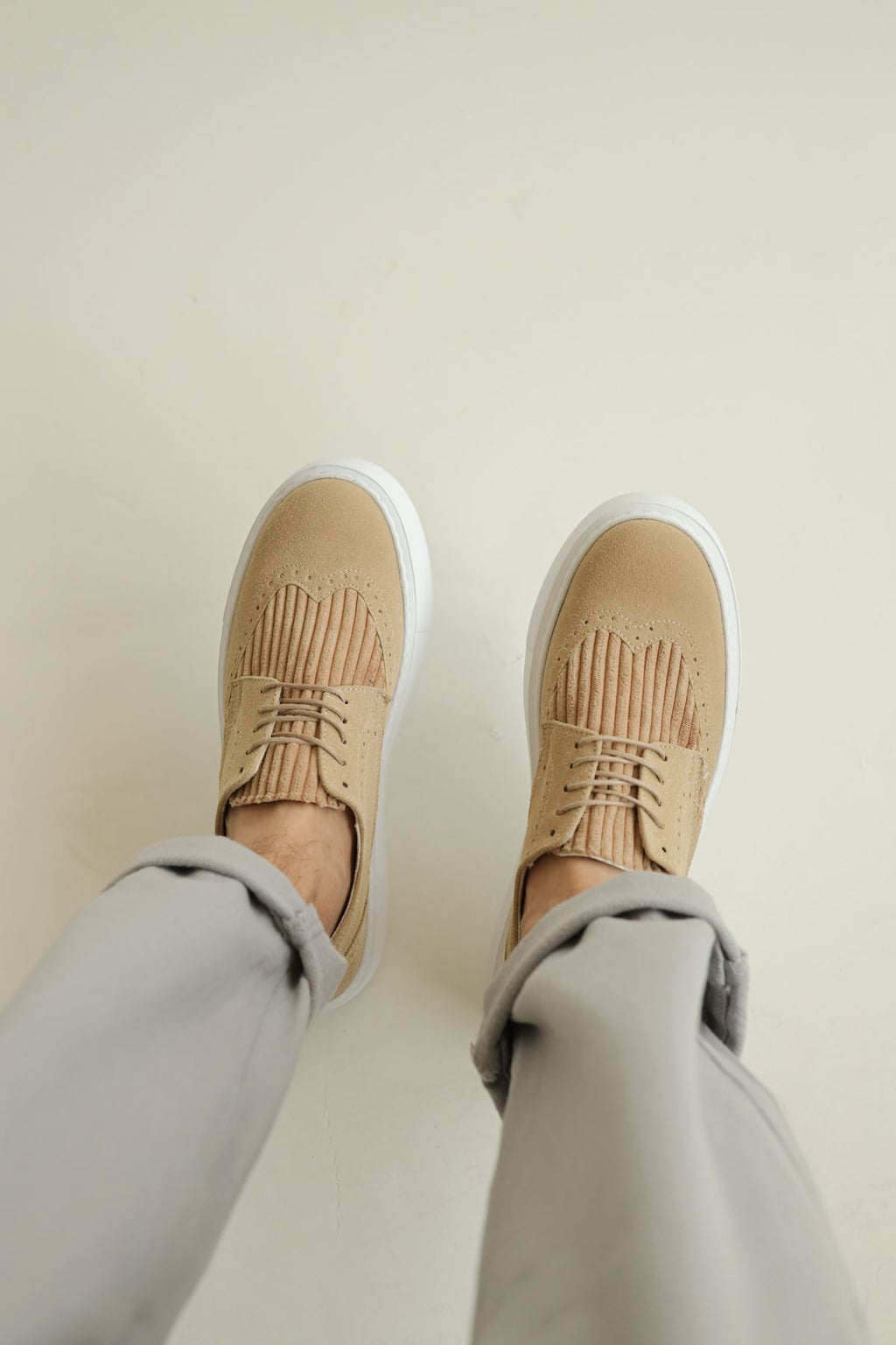 ZRC149 High Quality Thick Sole Lace-Up Men's Classic Casual Shoes Suede Sand Beige