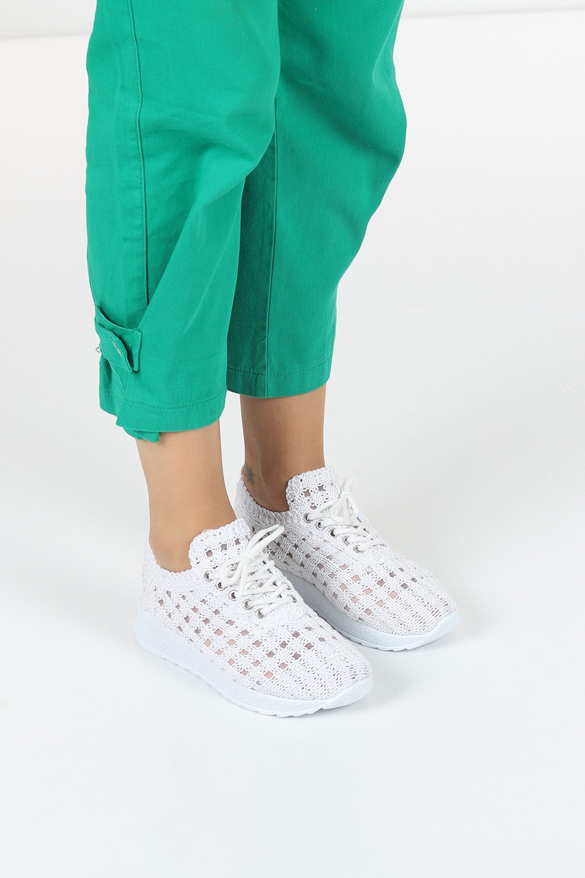 Luzia Elegant Design Model Lace Design Women's Sneakers White