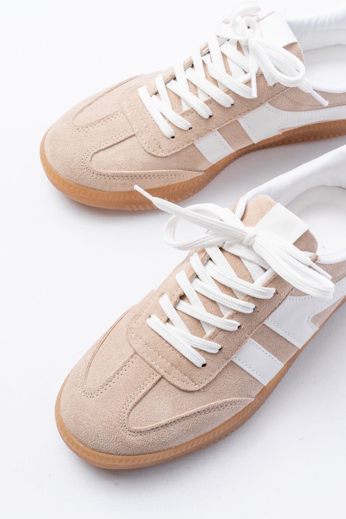 ZRİN-1004 Premium Bej Süet Bağcıklı Günlük Kadın Sneaker