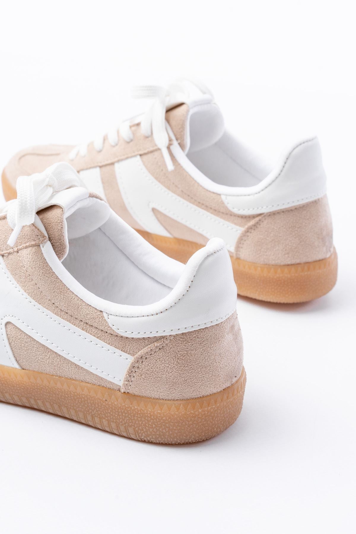 ZRİN-1004 Premium Bej Süet Bağcıklı Günlük Kadın Sneaker