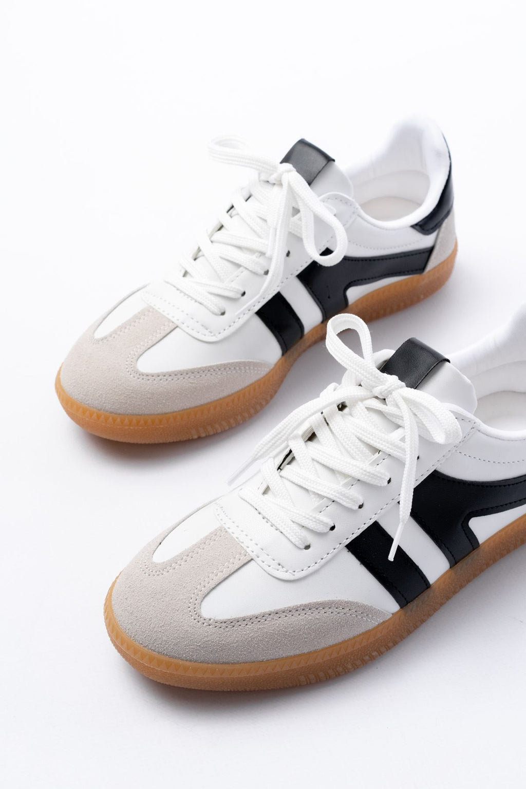 ZRİN-1004 Premium Beyaz Bağcıklı Günlük Kadın Sneaker