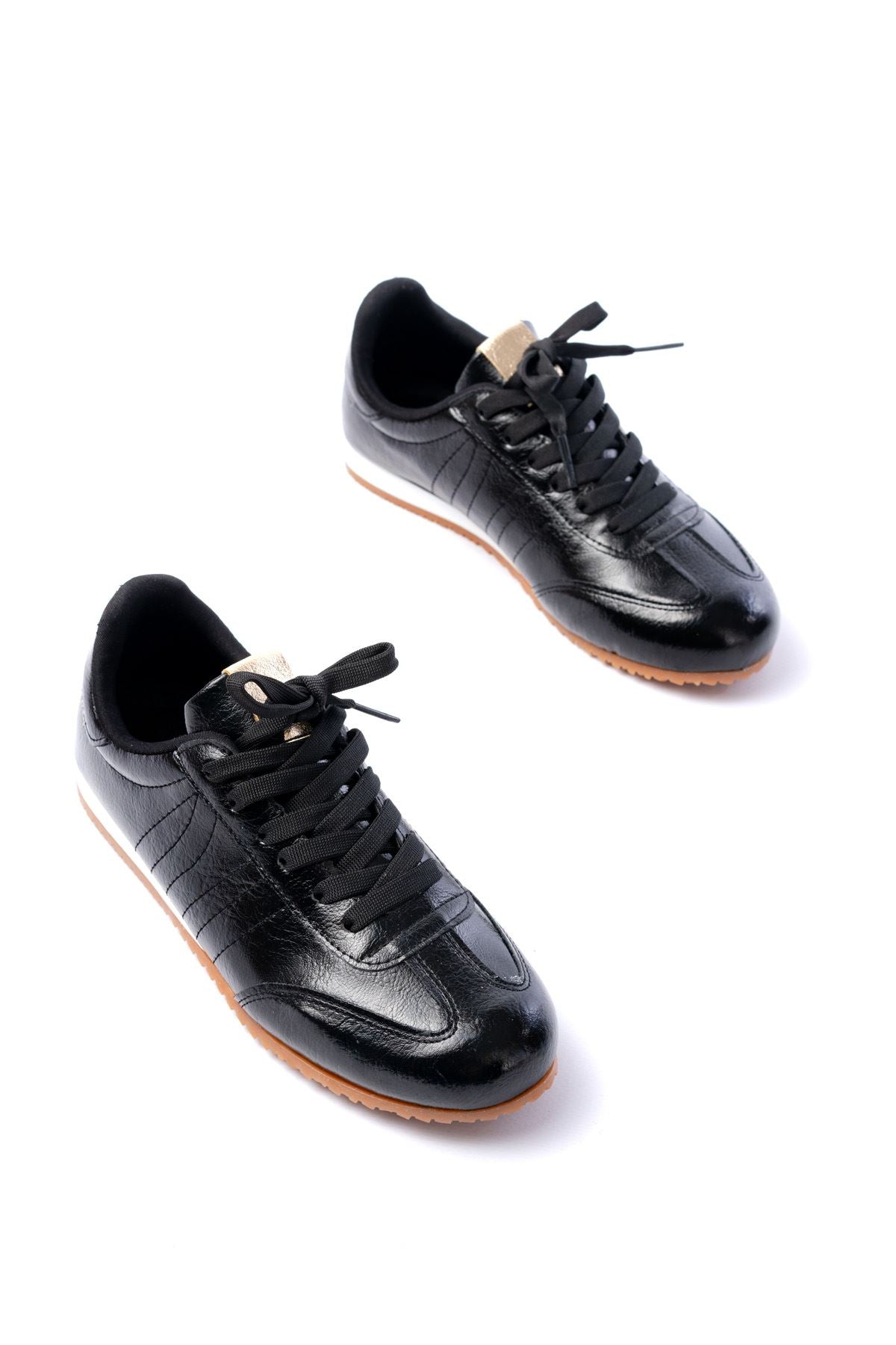 ZRİNM-1009 Premium Siyah Rugan Bağcıklı Kadın Sneaker