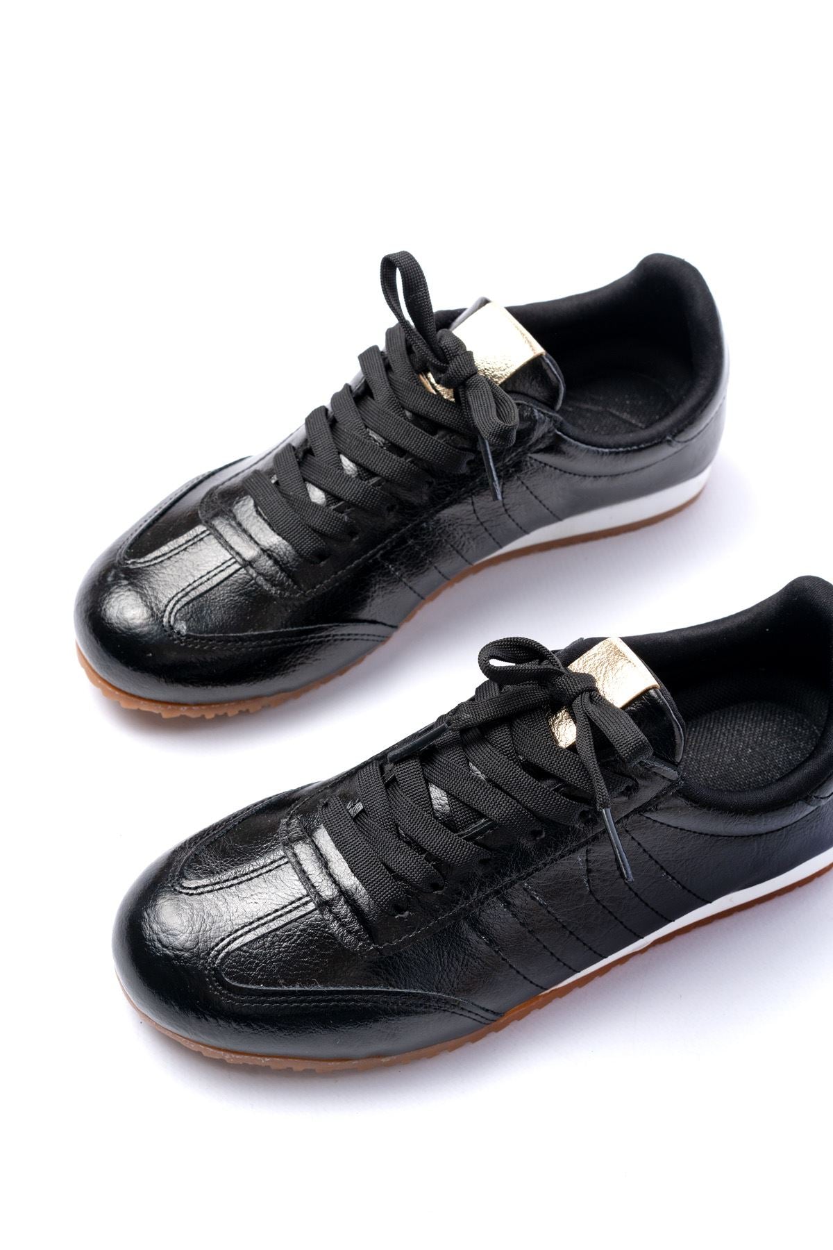 ZRİNM-1009 Premium Siyah Rugan Bağcıklı Kadın Sneaker
