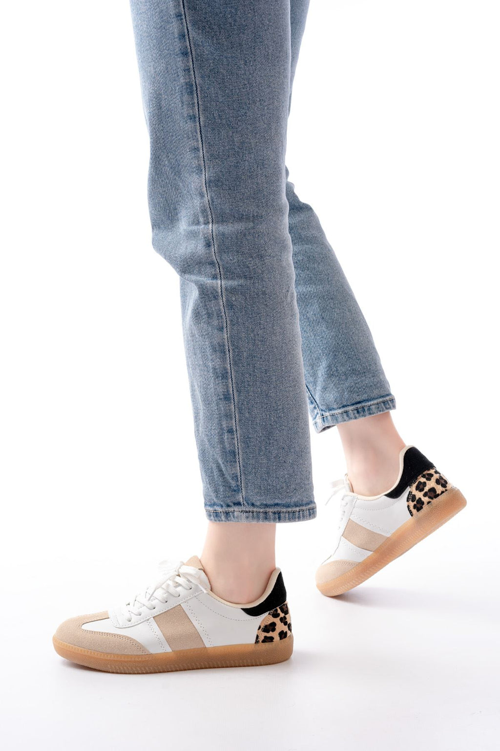 ZRİNM-6006 Premium Beyaz Garni Leopar Desenli Bağcıklı Kadın Sneaker