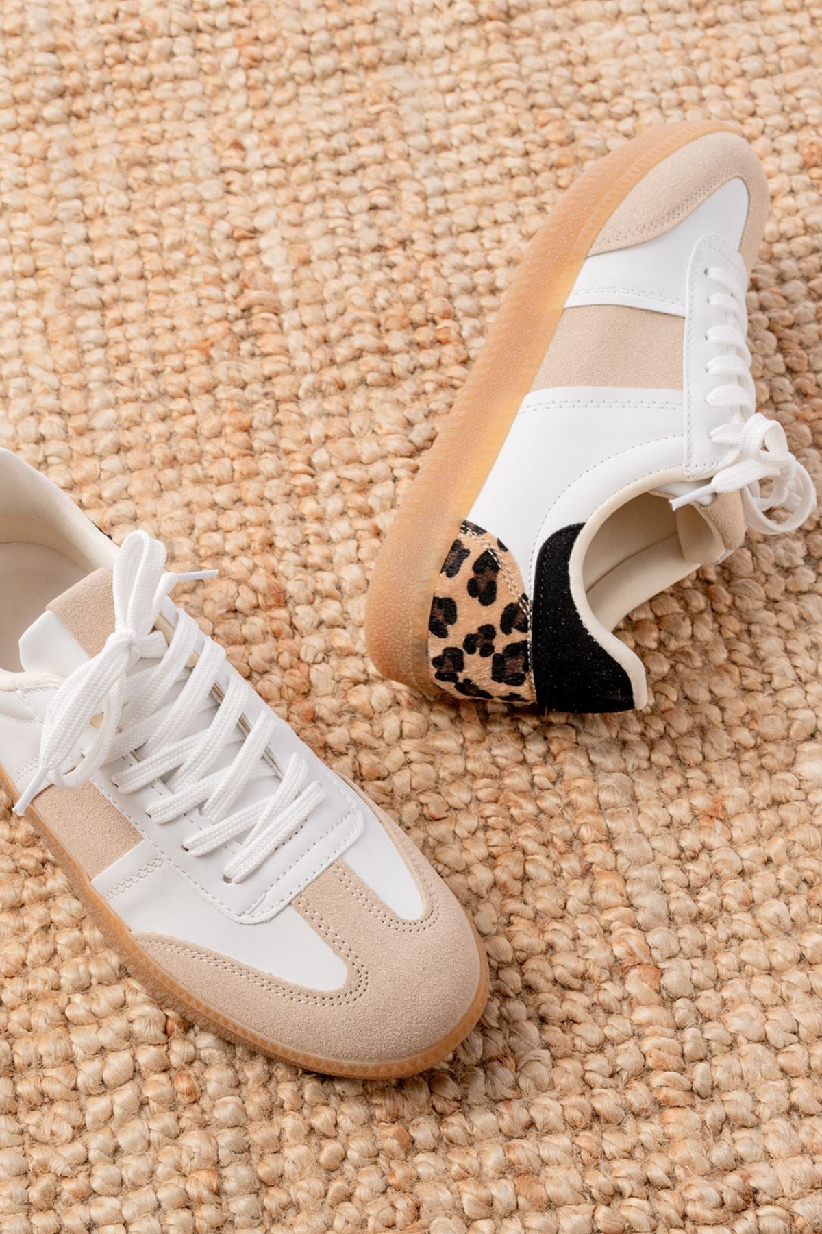 ZRİNM-6006 Premium Beyaz Garni Leopar Desenli Bağcıklı Kadın Sneaker