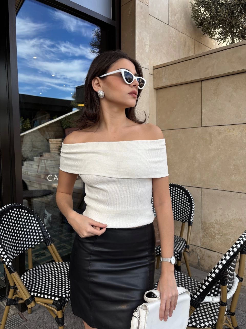 Madonna Yaka Sıfır Kol Bluz Beyaz