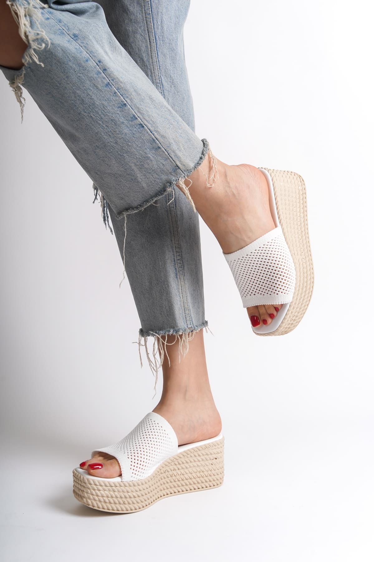 MOSINA Wedge Heeled Orthopedic Sole Straw Knitted White Women's Slippers