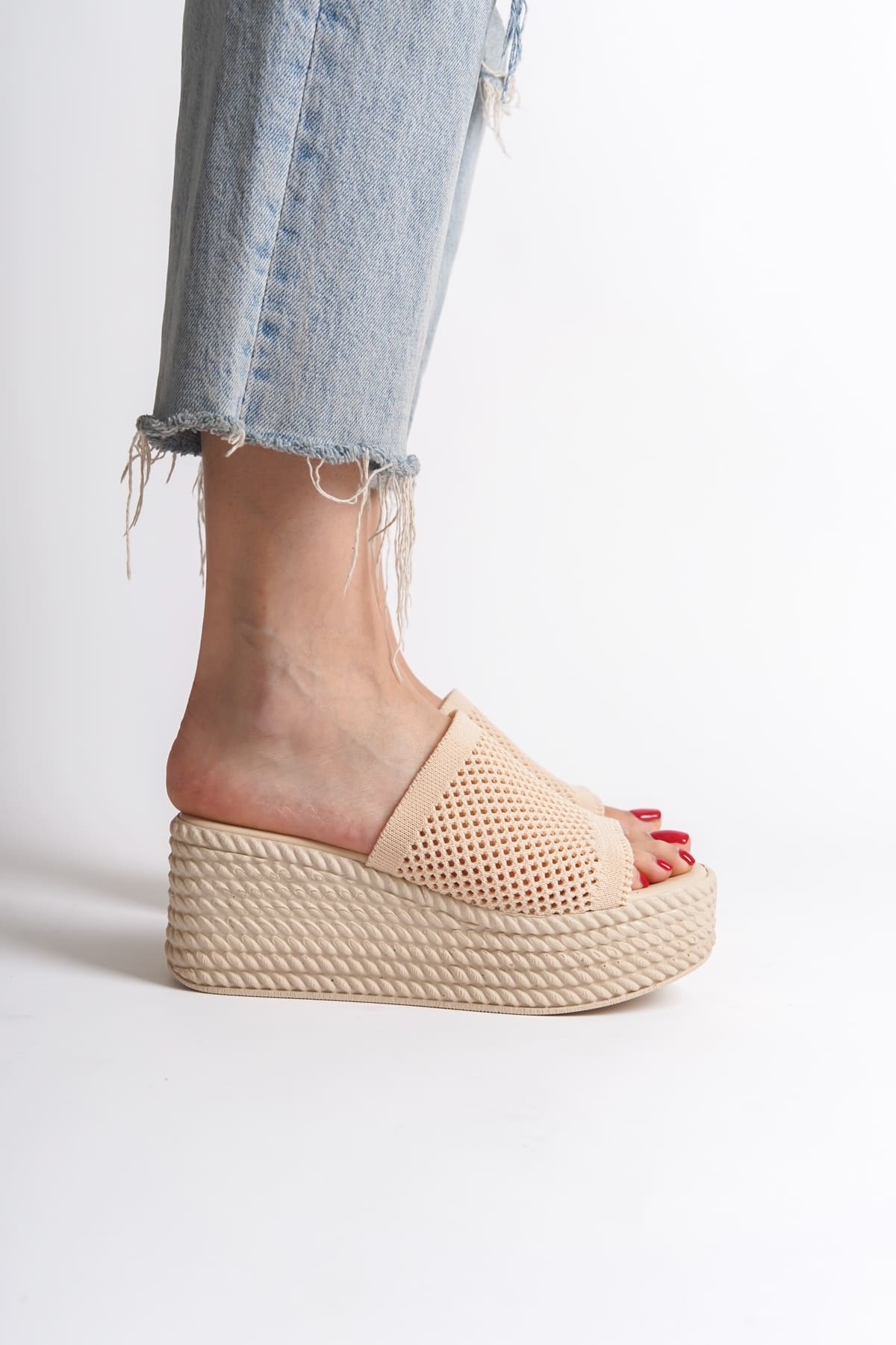 MOSINA Wedge Heeled Orthopedic Sole Straw Knitted Ten Women's Slippers