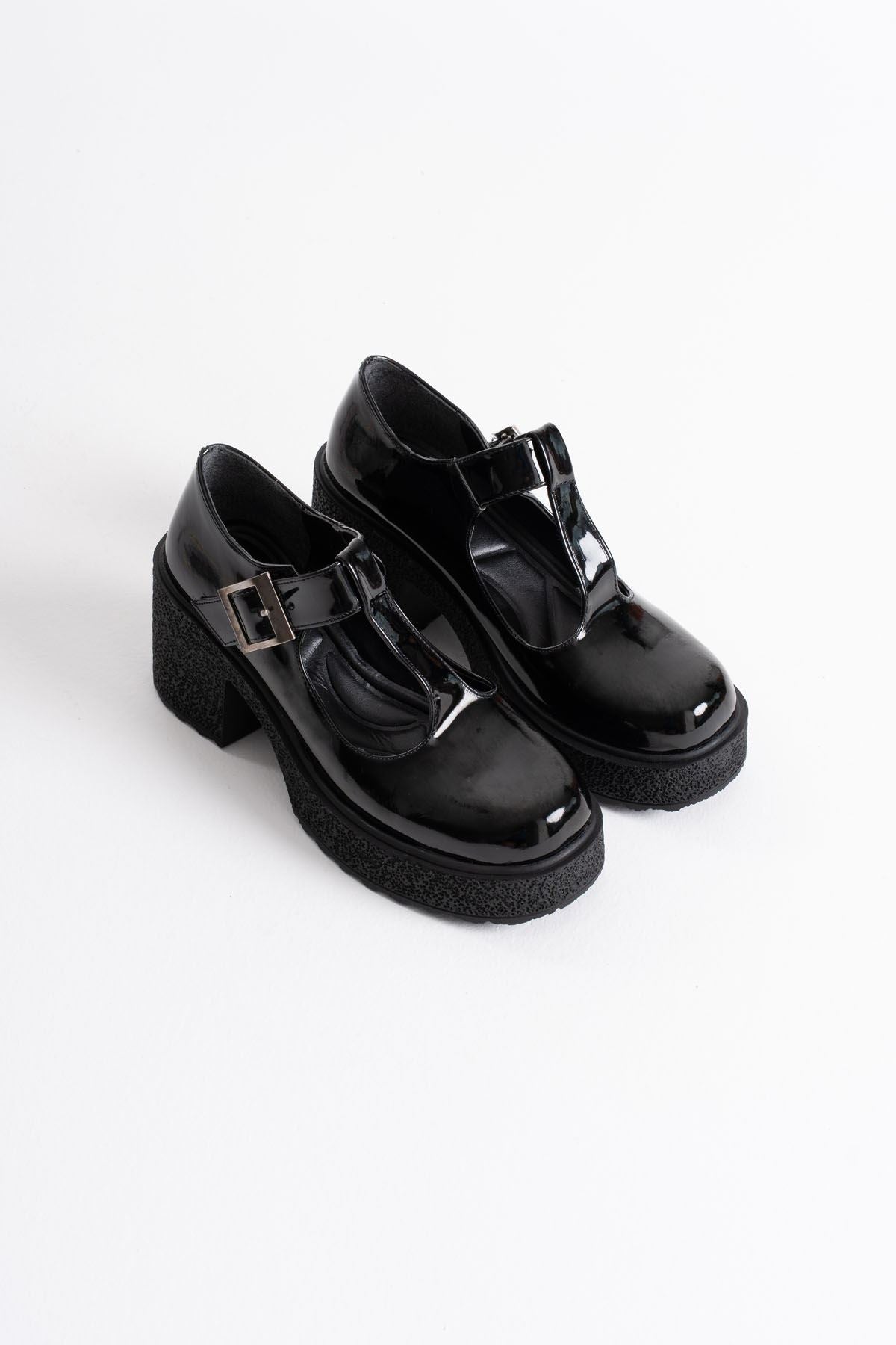 Mathilda Premium Black Patent Leather Daily Wedge Heeled Shoes