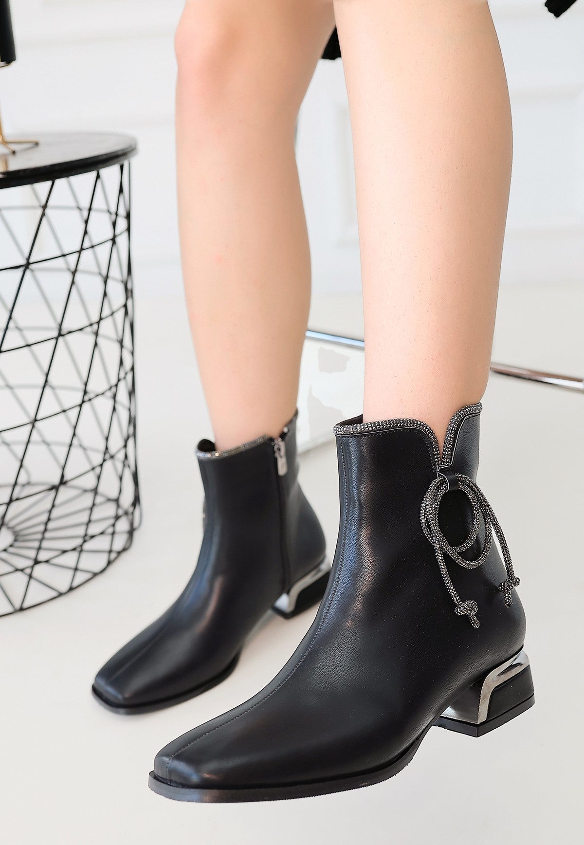 Melina Black Stone Detailed High Heel Zippered Boots