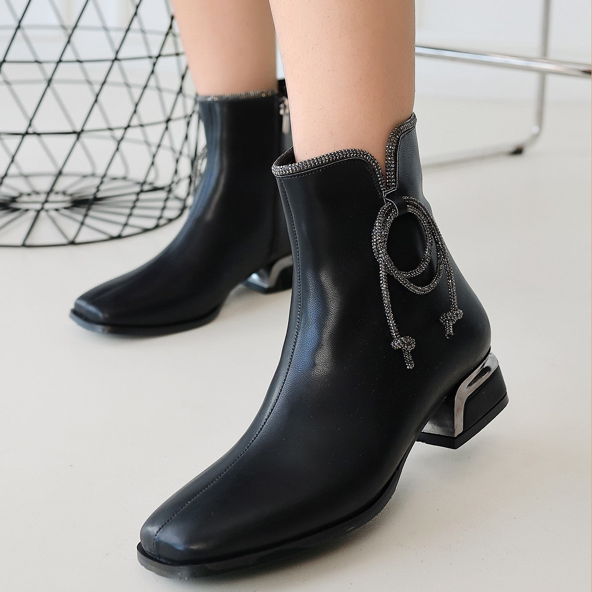 Melina Black Stone Detailed High Heel Zippered Boots