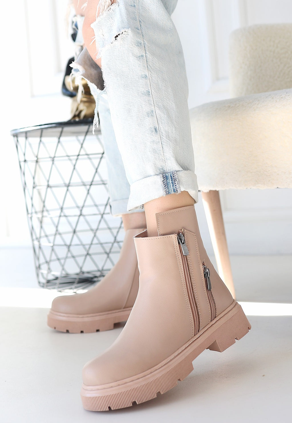 Menta Premium Nude Zipper Accessory Boots