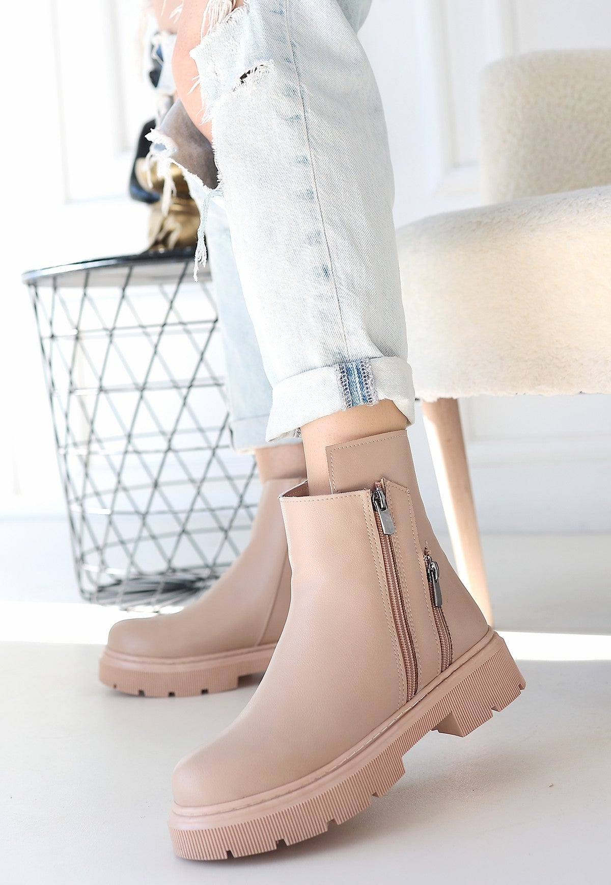 Menta Premium Nude Zipper Accessory Boots