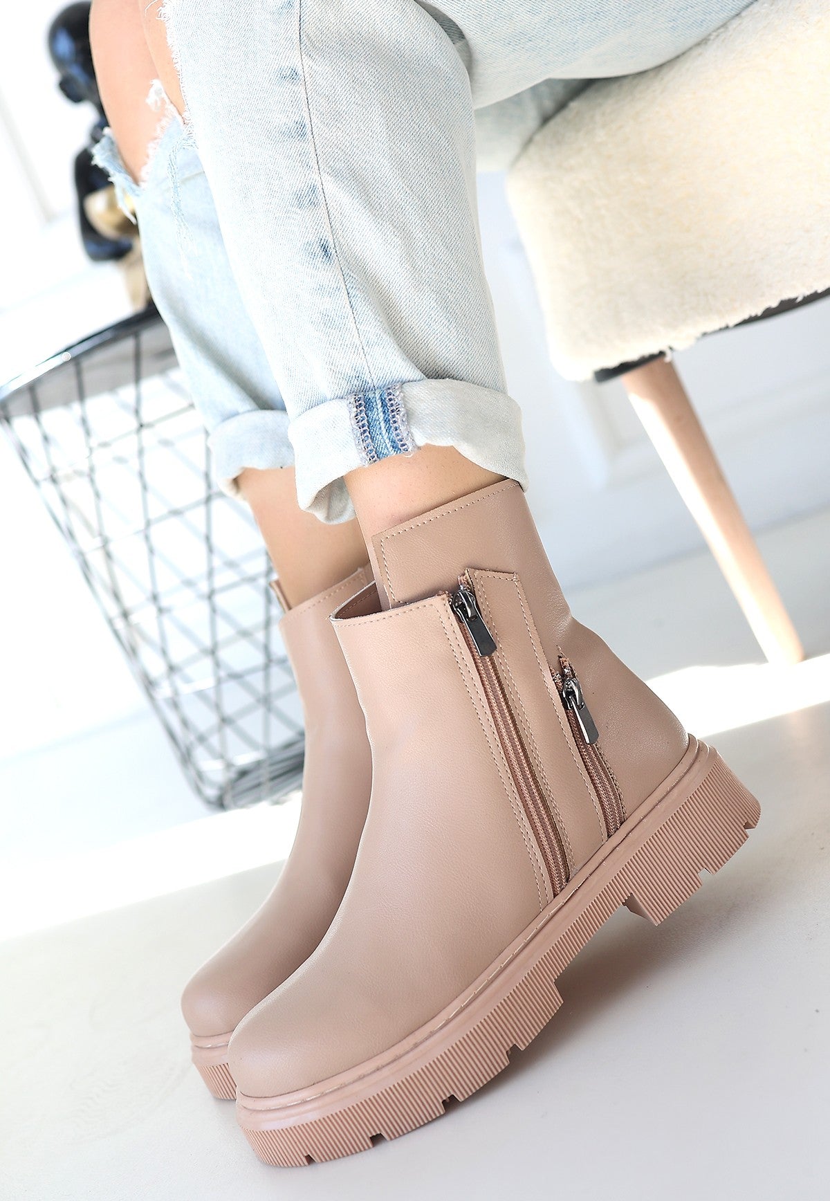 Menta Premium Nude Zipper Accessory Boots