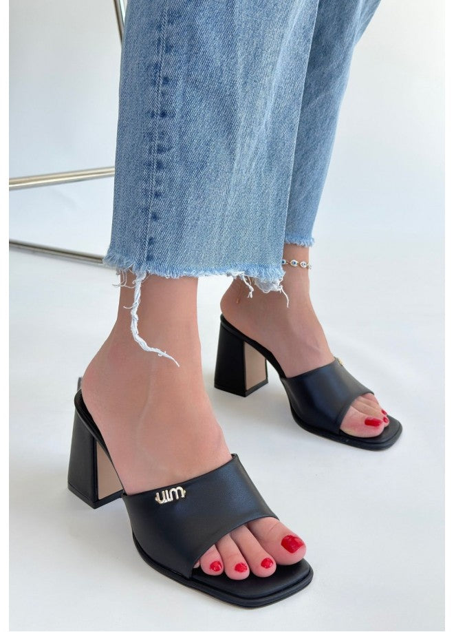 Miyon Black Heeled Slippers