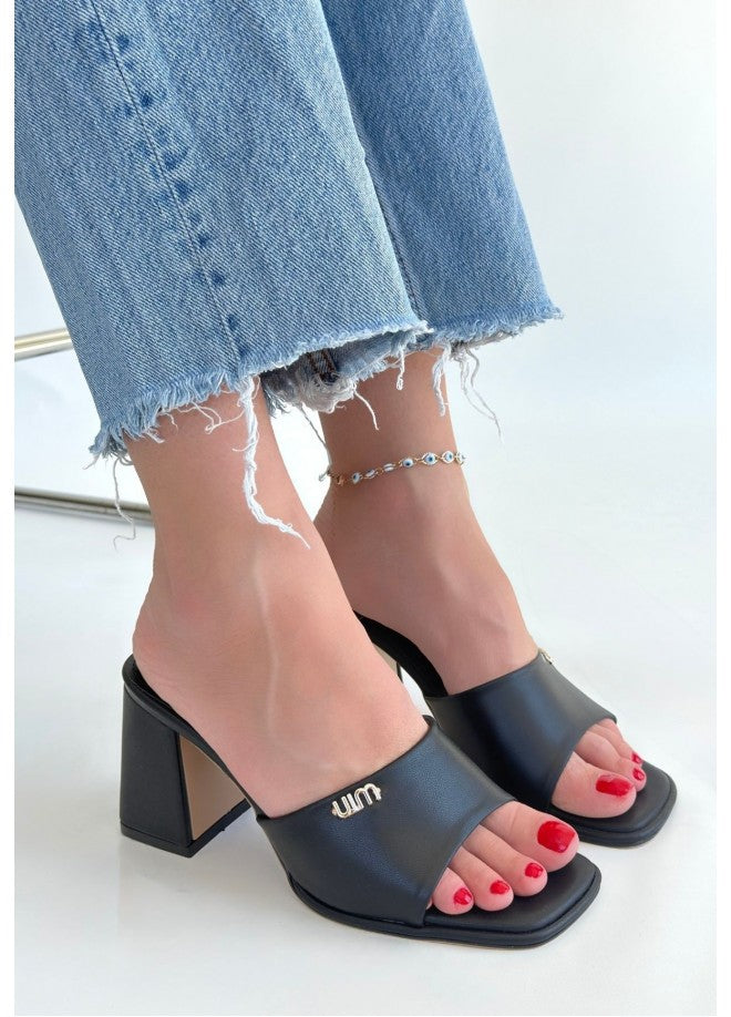 Miyon Black Heeled Slippers