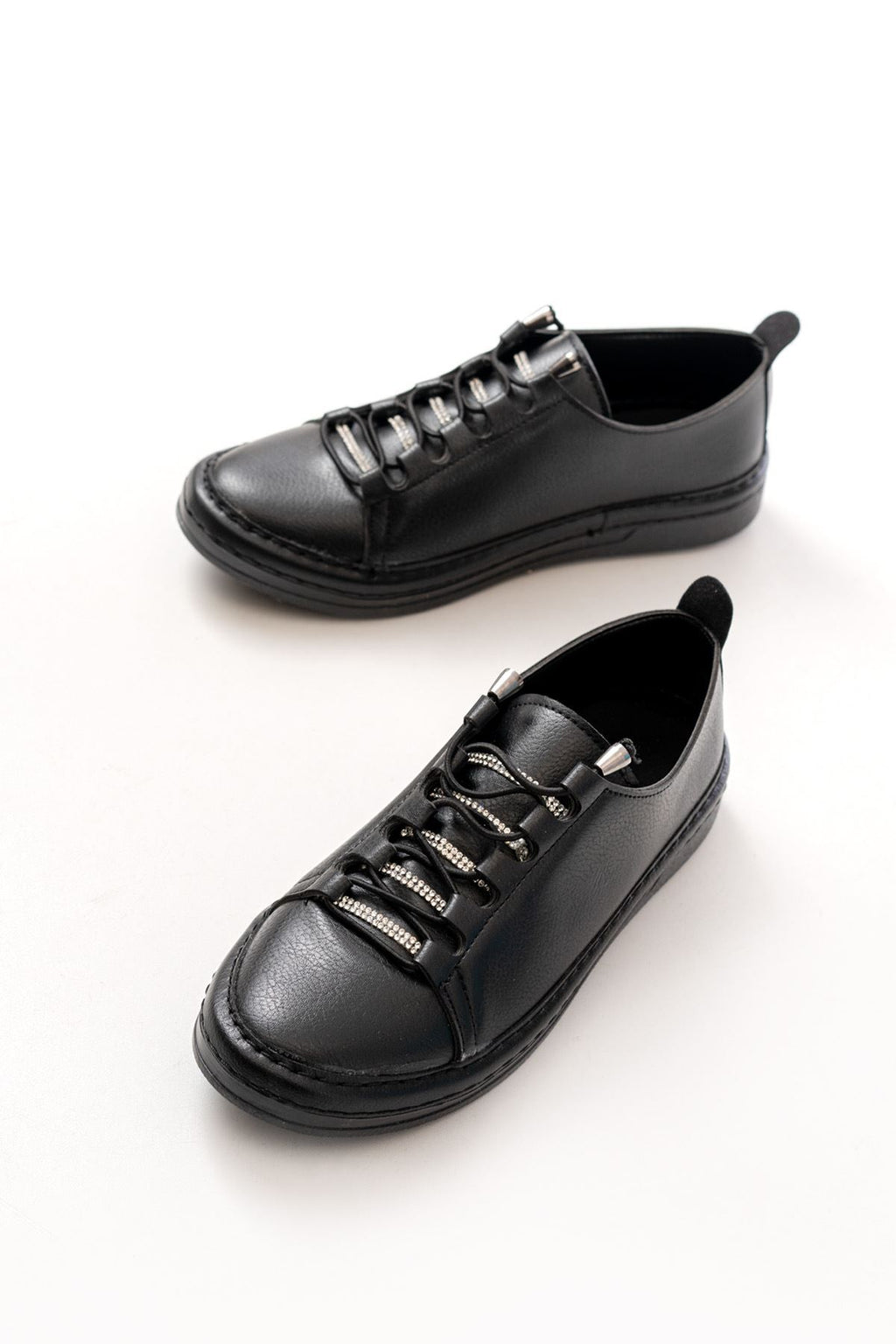 ZRİN-9026 Premium Siyah Bağcıklı Taş Aksesuarlı Kadın Sneaker