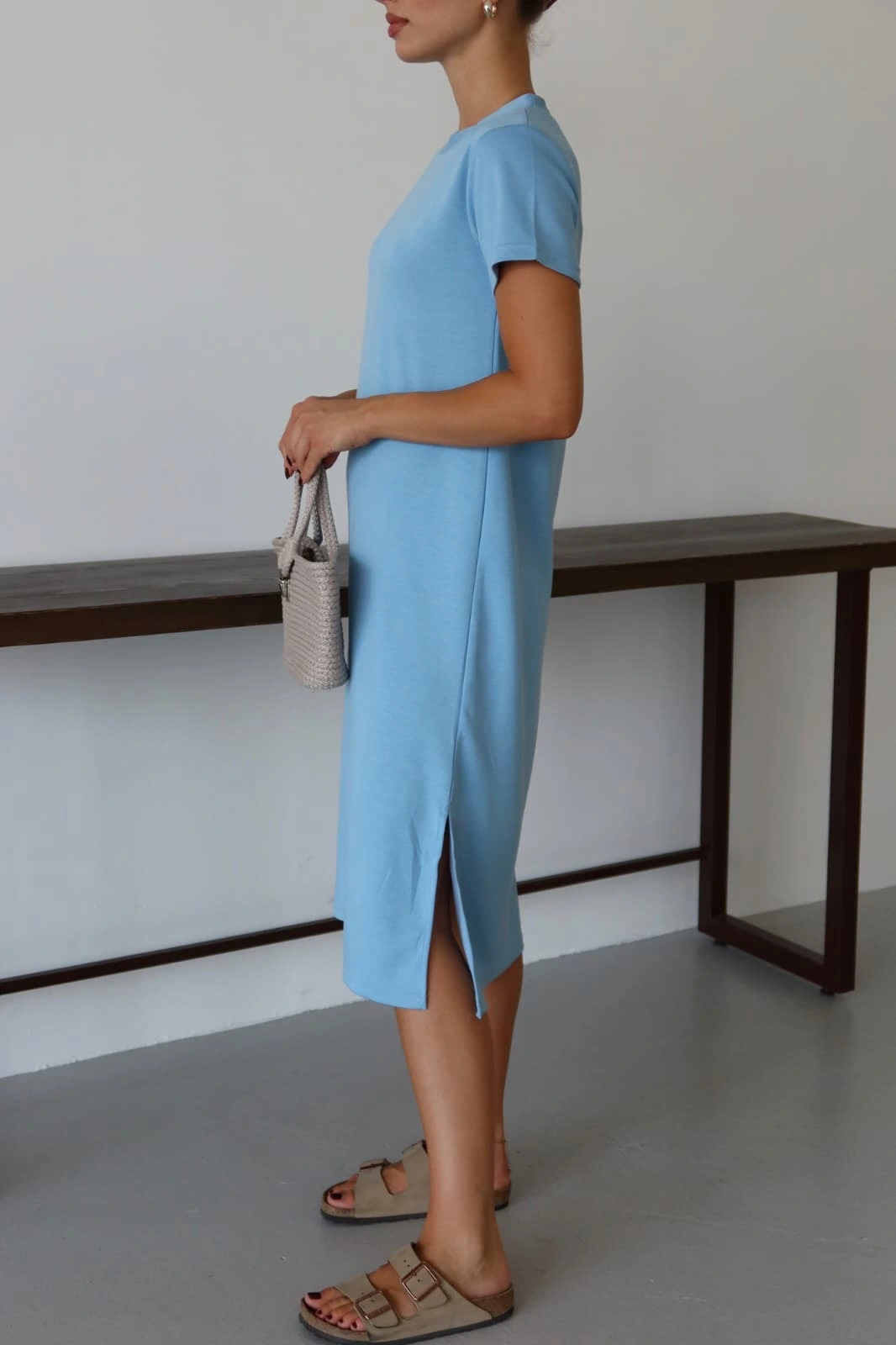 Modal yırtmaçlı elbise mavi