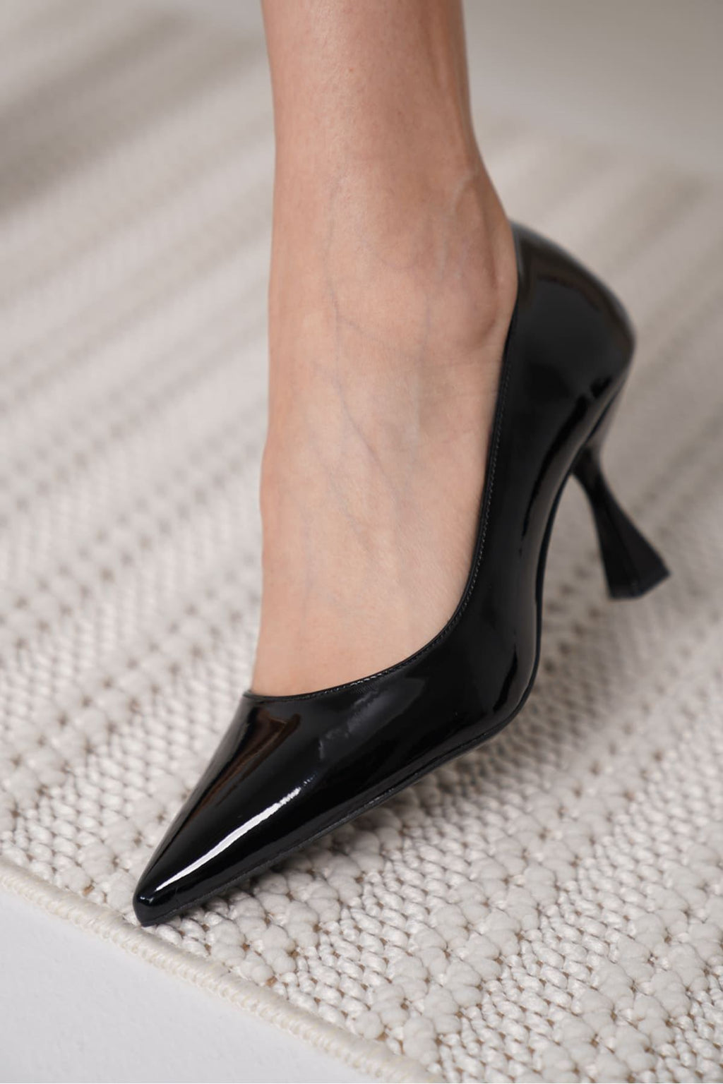 Monica Premium Siyah Rugan Kadın Stiletto