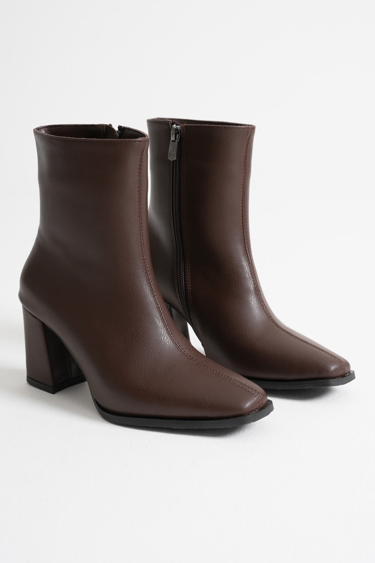 Mue Premium Kadın Acı Kahve Kalın Topuklu Fermuarlı Bot