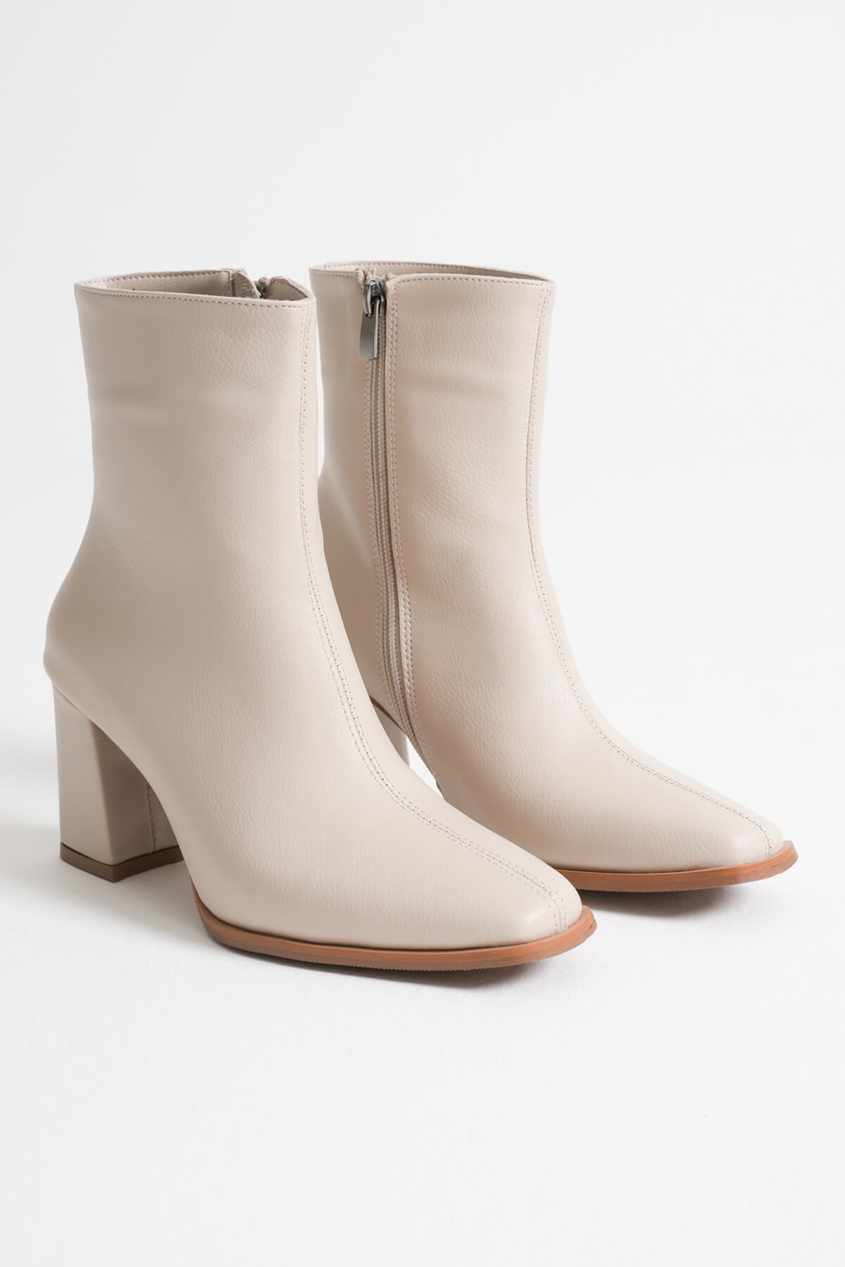 Mue Premium Kadın Bej Kalın Topuklu Fermuarlı Bot