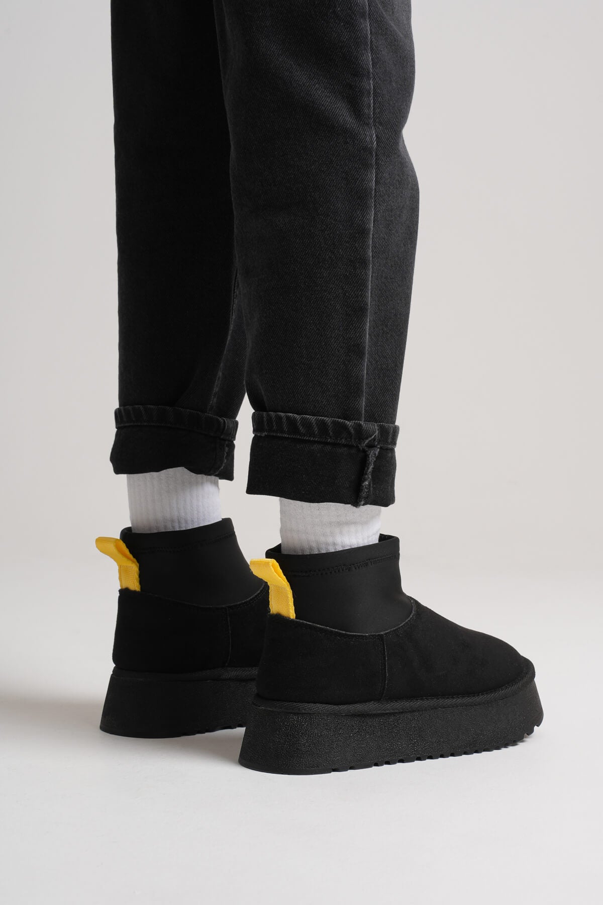 Nadia Premium Women's Black Winter Fur Lined Thick Sole Boots