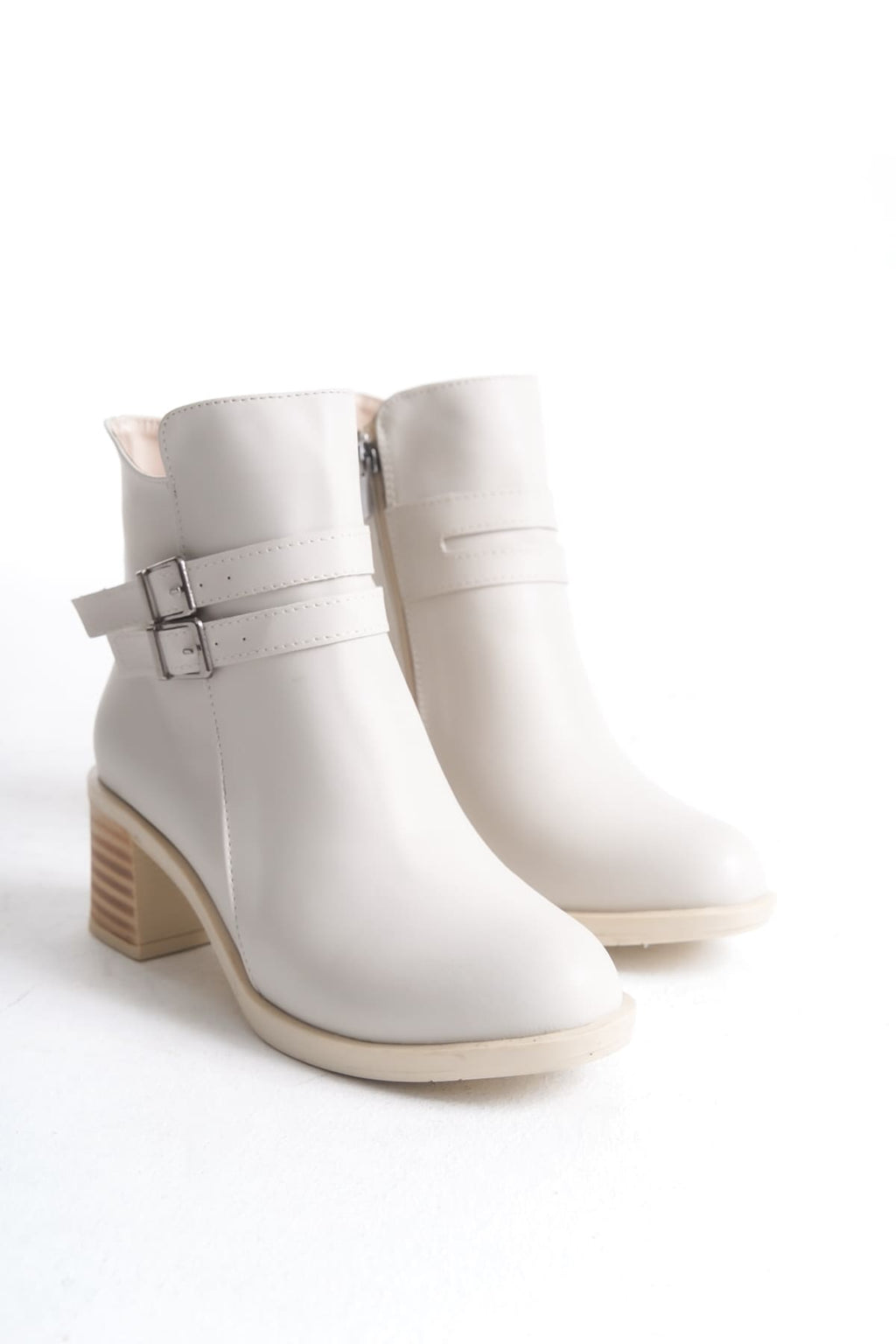 NOE - Buckled Zippered Orthopedic Sole Heeled Women's Cream Boots