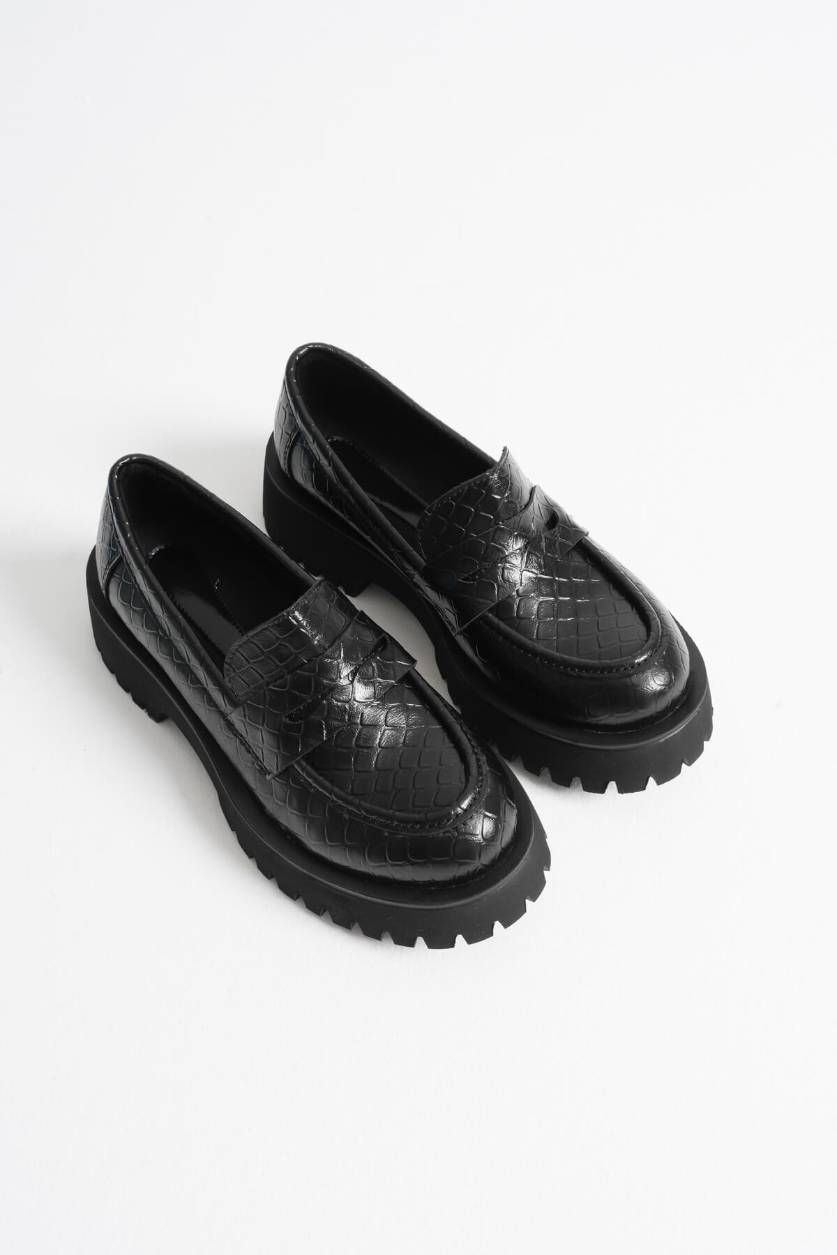 Savana Premium Kadın Günlük Siyah Kroko Loafer Ayakkabı