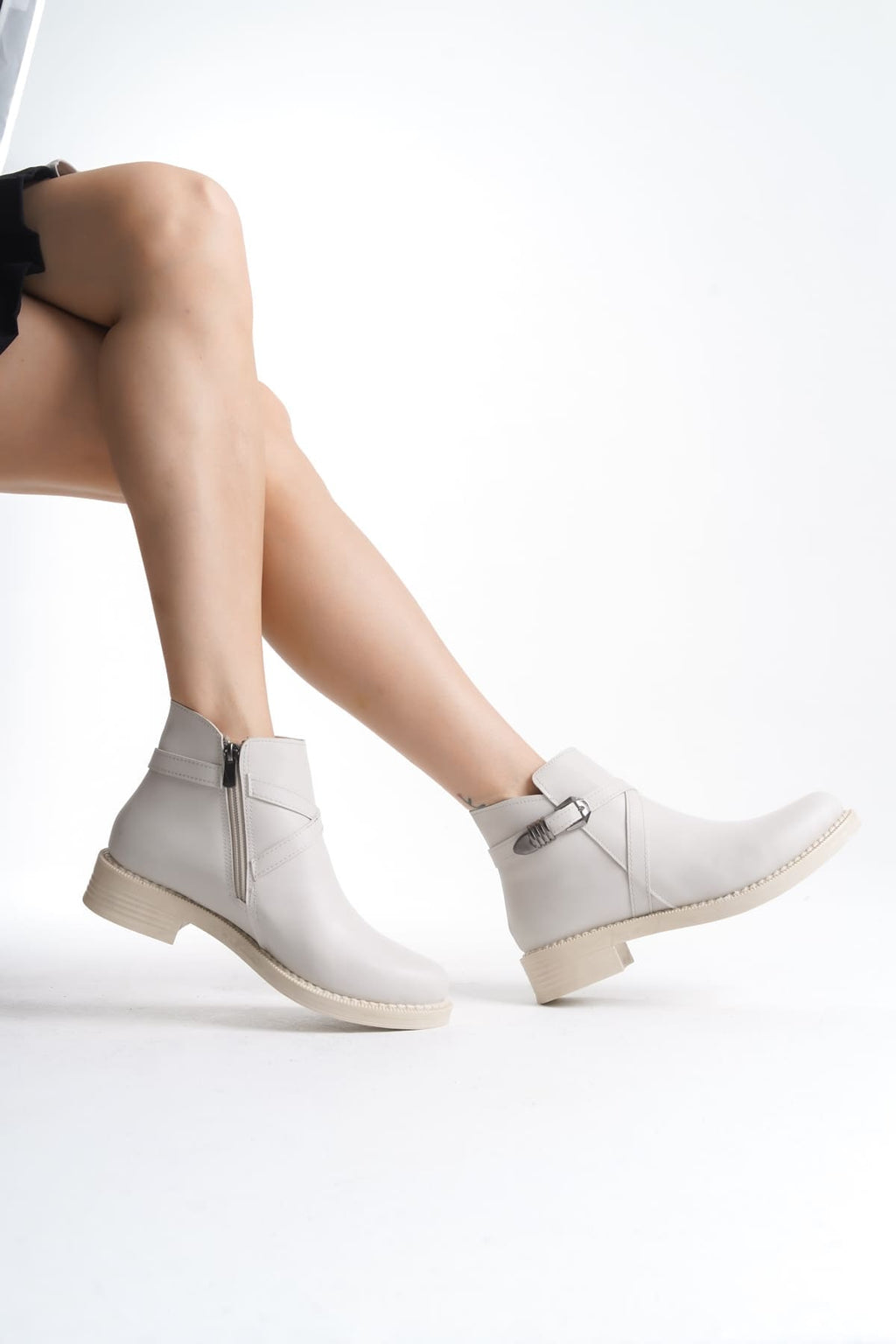 NOVA Women's Boots – Cream with Orthopedic Heels, Elastic Zipper Detail