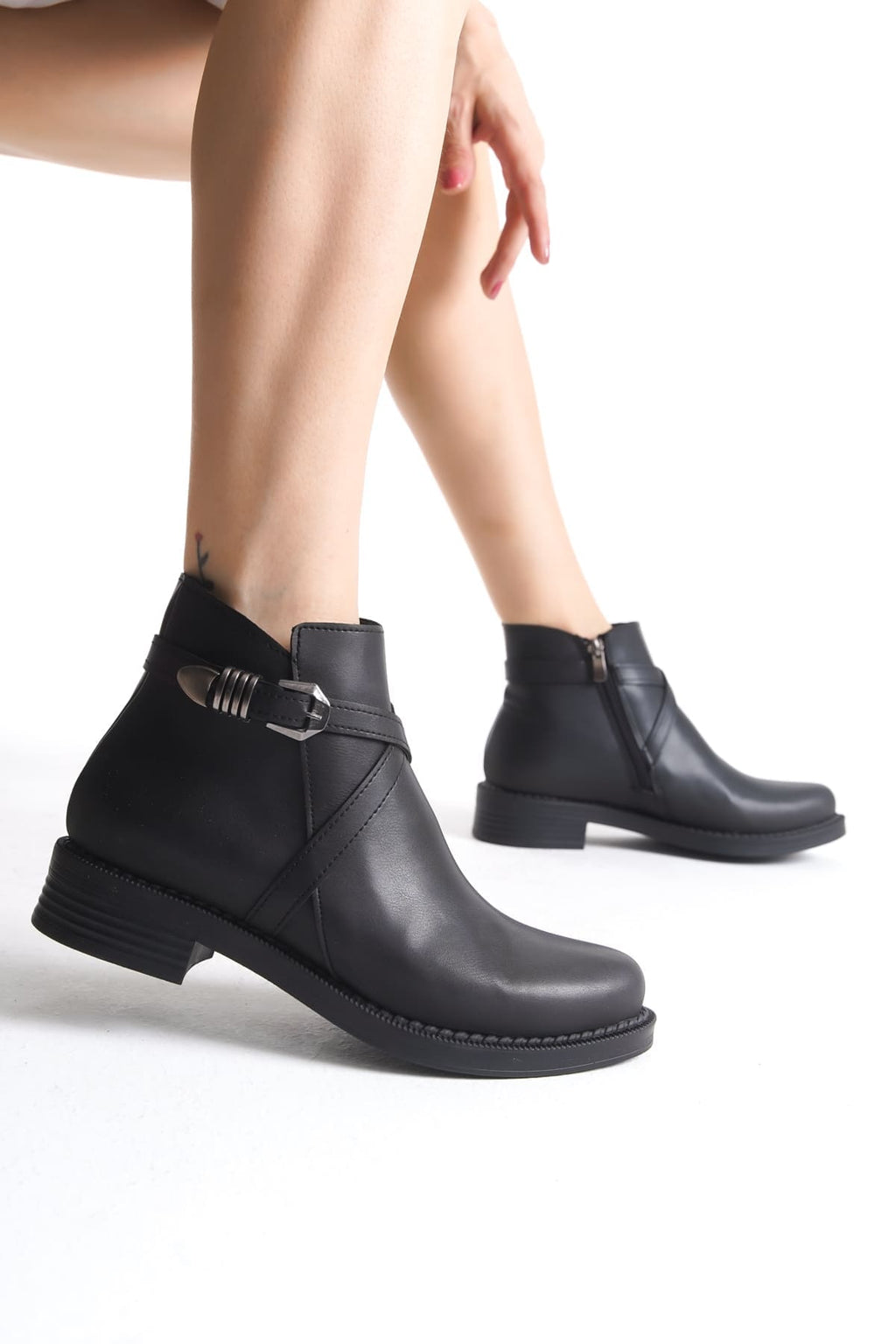 NOVA Women's Boots – Orthopedic Heel, Elastic Zipper Detail, Black