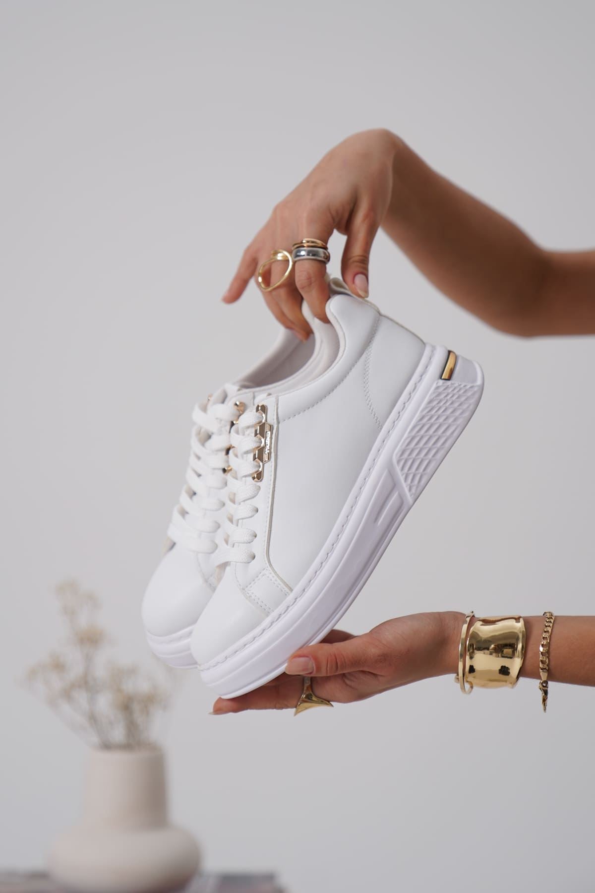 Nova Premium Kadın Gold Detaylı Beyaz Sneaker