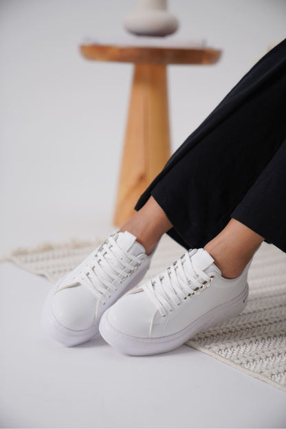 Nova Premium Women's Silver Detailed White Sneakers