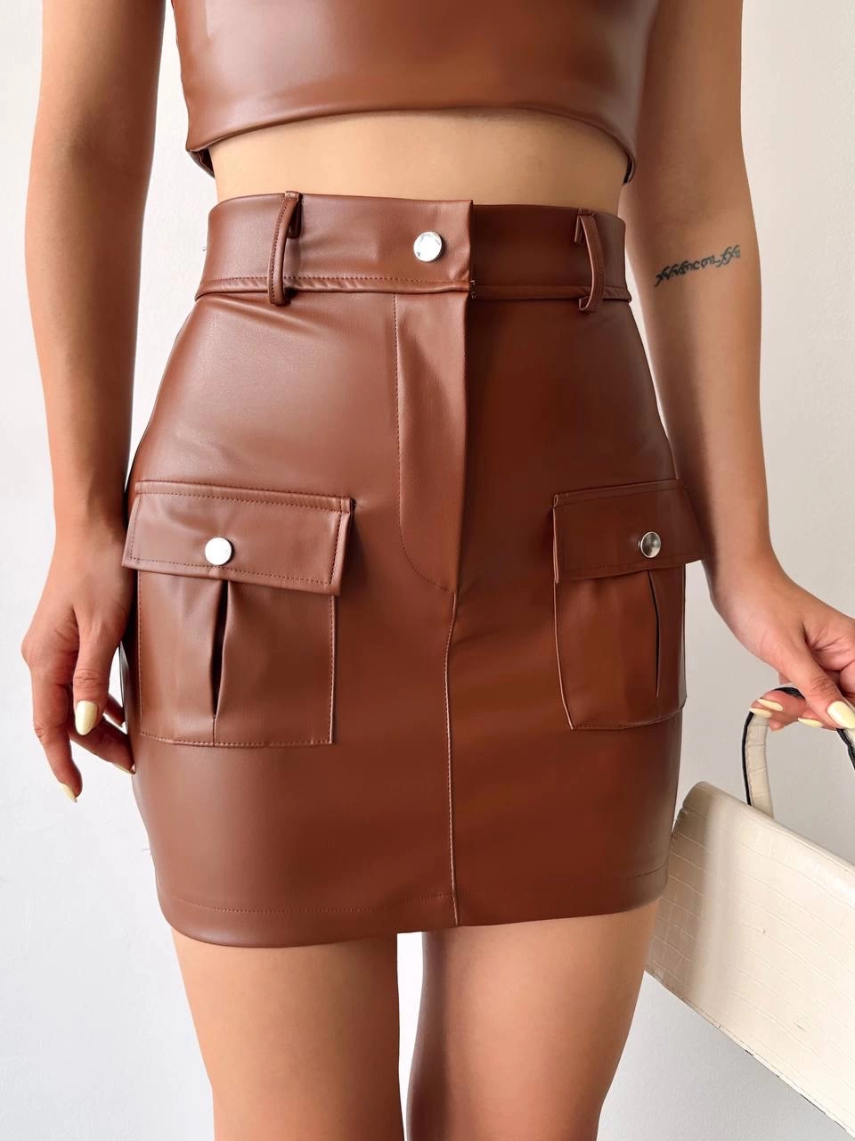 Önden İki Cepli Deri Etek Kahve