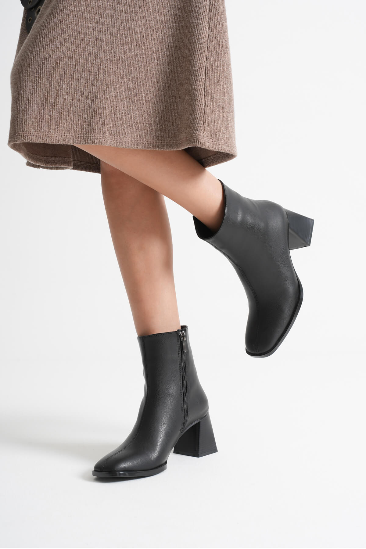 Napoca Premium Vegan Leather Black Heeled Boots