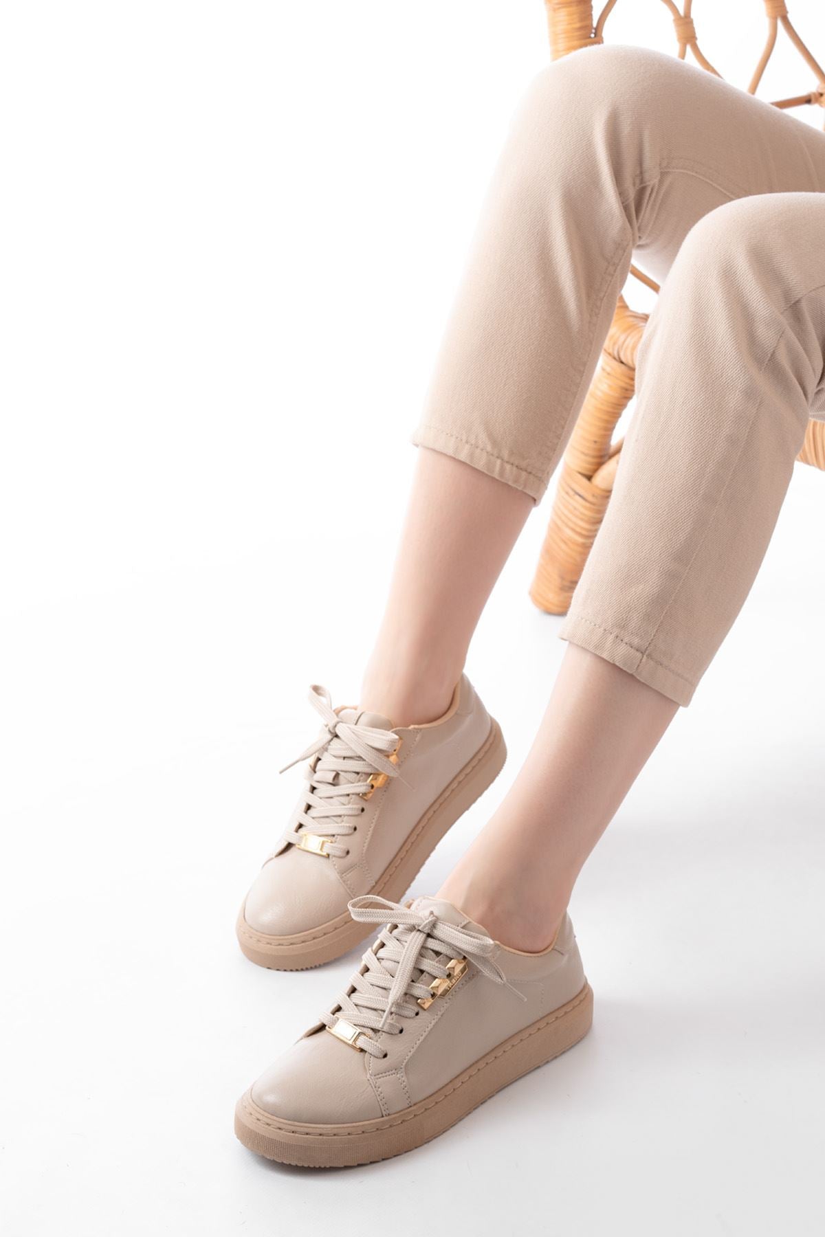 ZRİN-910 Premium Bej Bağcıklı Günlük Kadın Sneaker