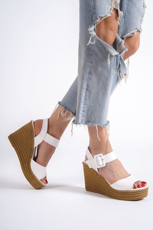 PERLA Buckled Elastic Wedge Heeled Orthopedic Sole Straw Women's Sandals - White 